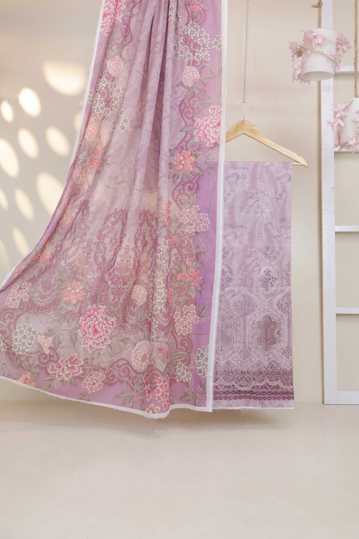 3-Piece Lawn Embroidered Suit V4D04