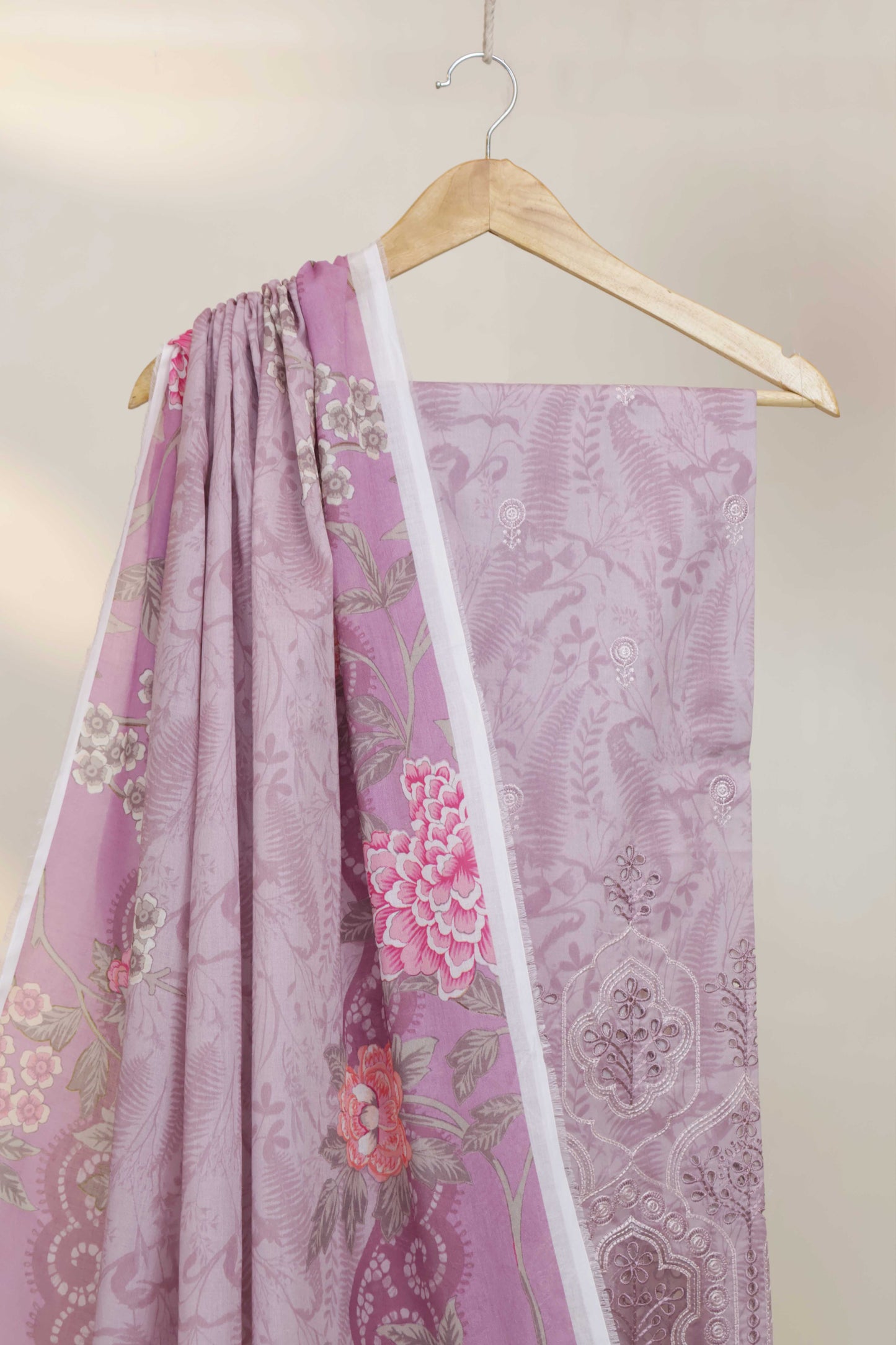 3-Piece Lawn Embroidered Suit V4D04