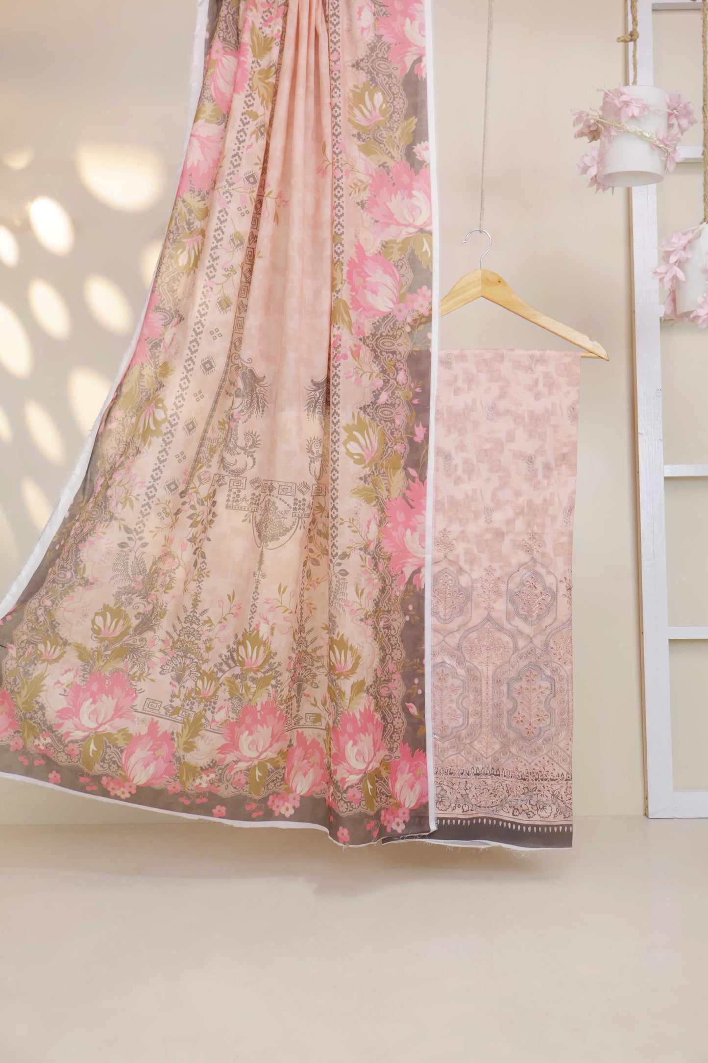 3-Piece Lawn Embroidered Suit V4D03