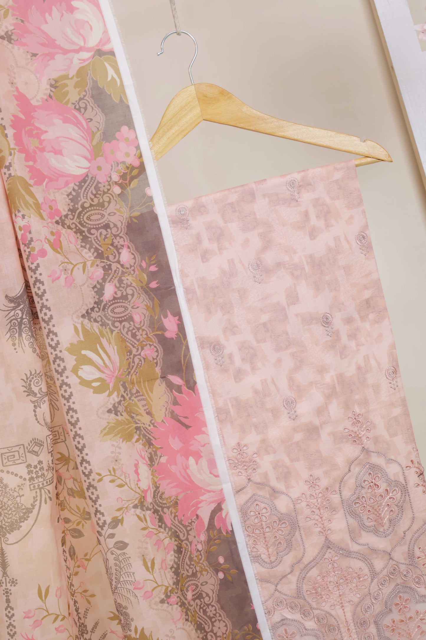 3-Piece Lawn Embroidered Suit V4D03