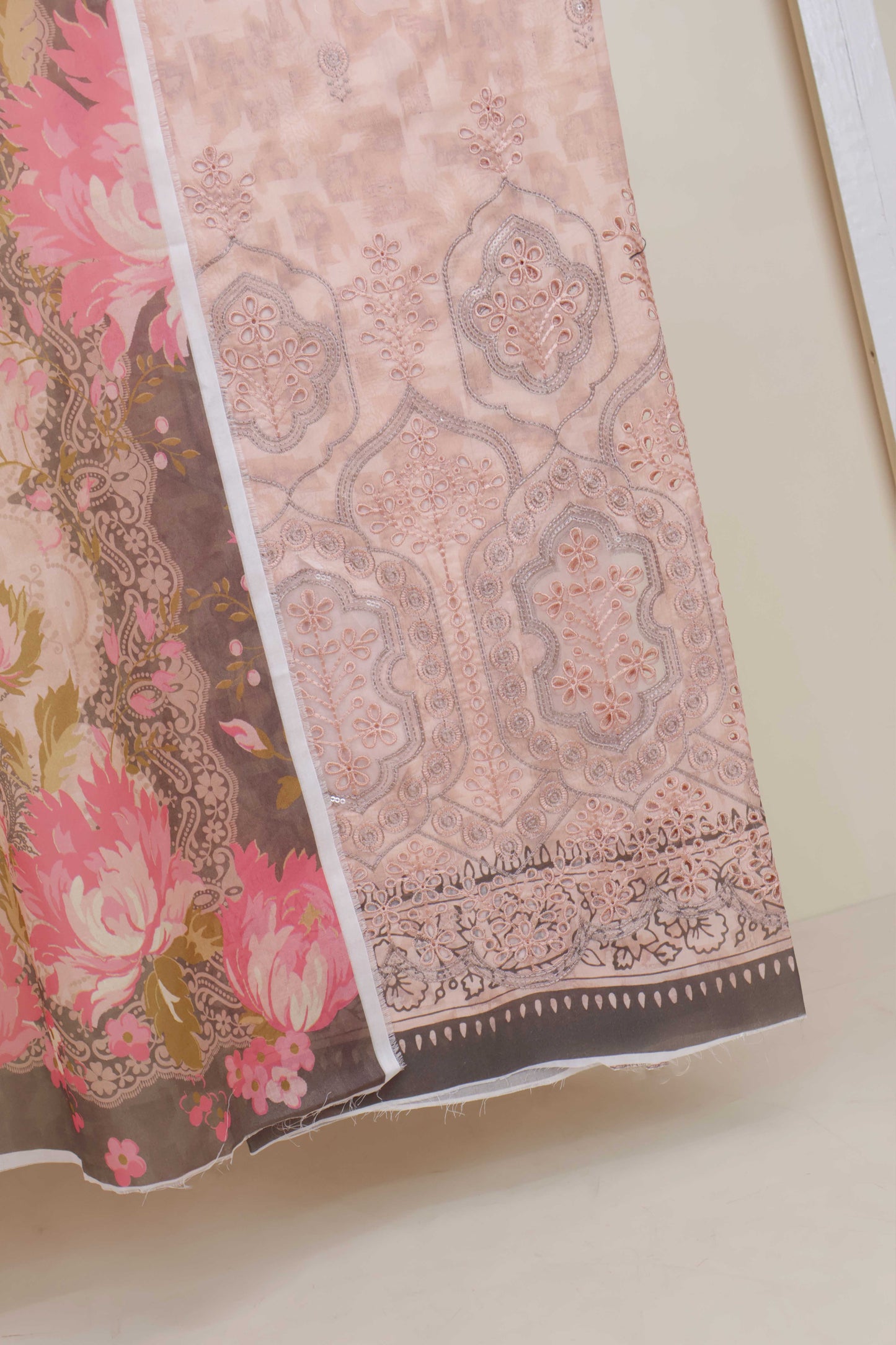 3-Piece Lawn Embroidered Suit V4D03