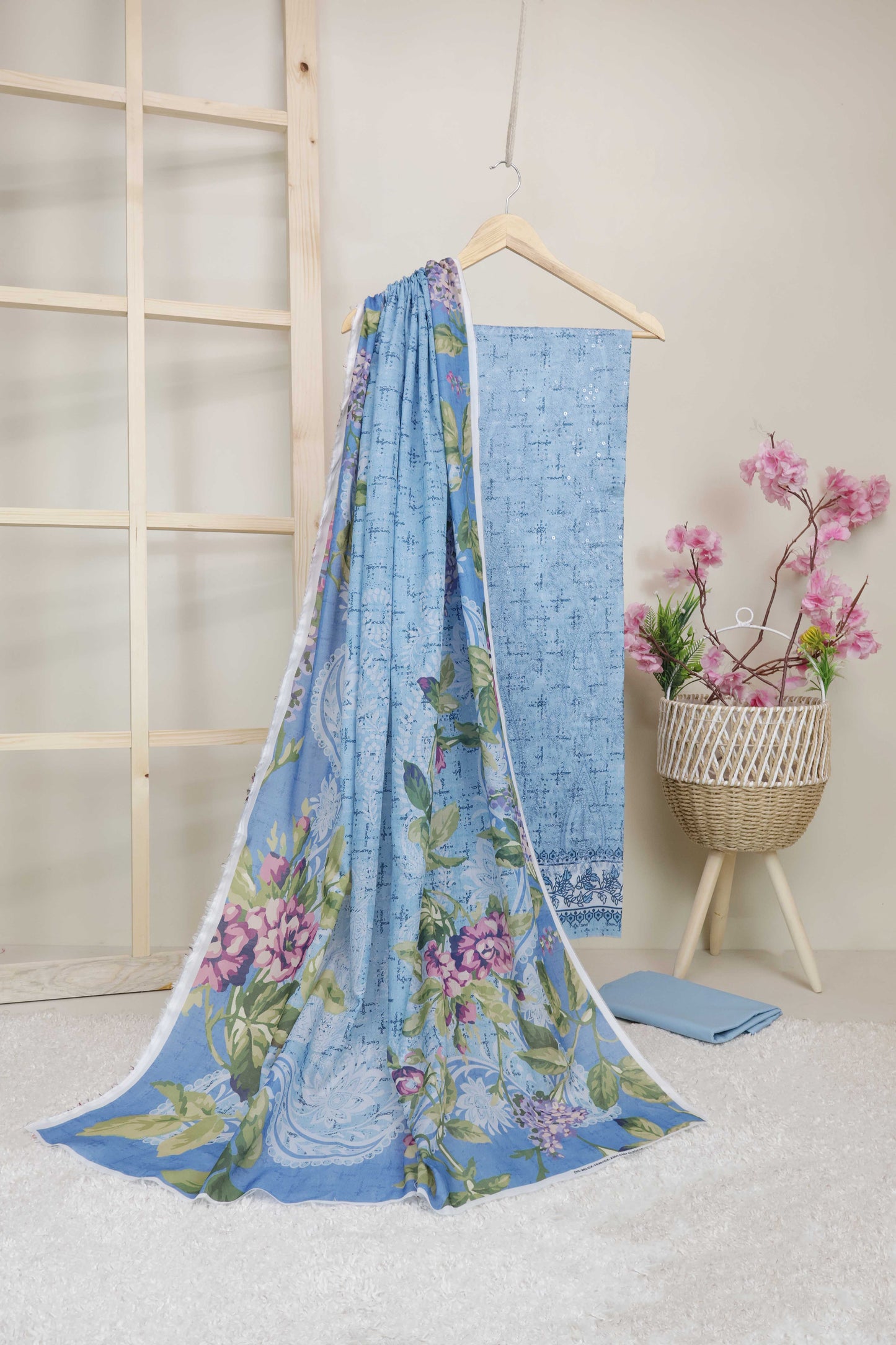 3-Piece Lawn Embroidered Suit V1D01