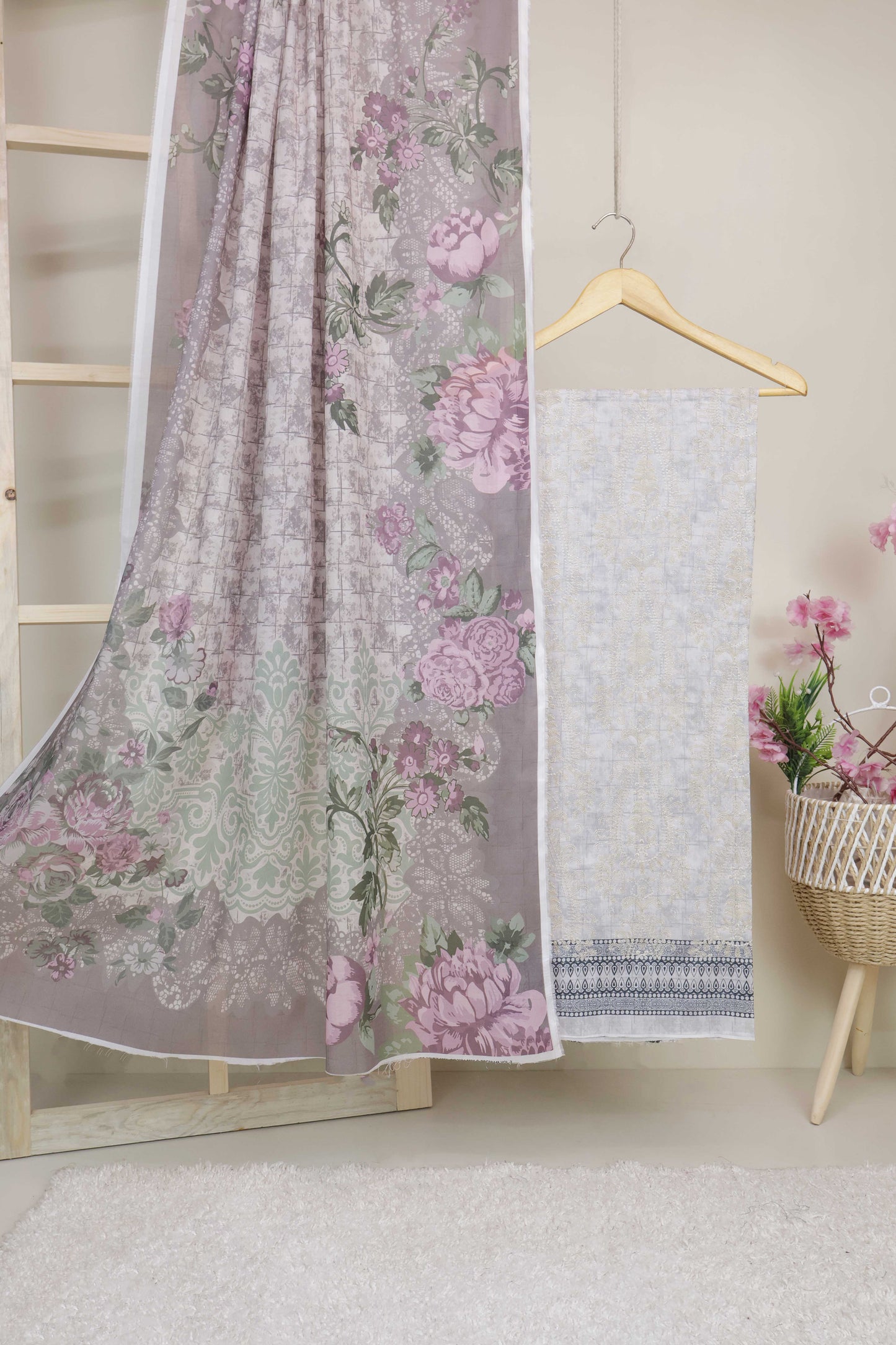 3-Piece Lawn Embroidered Suit V1D02