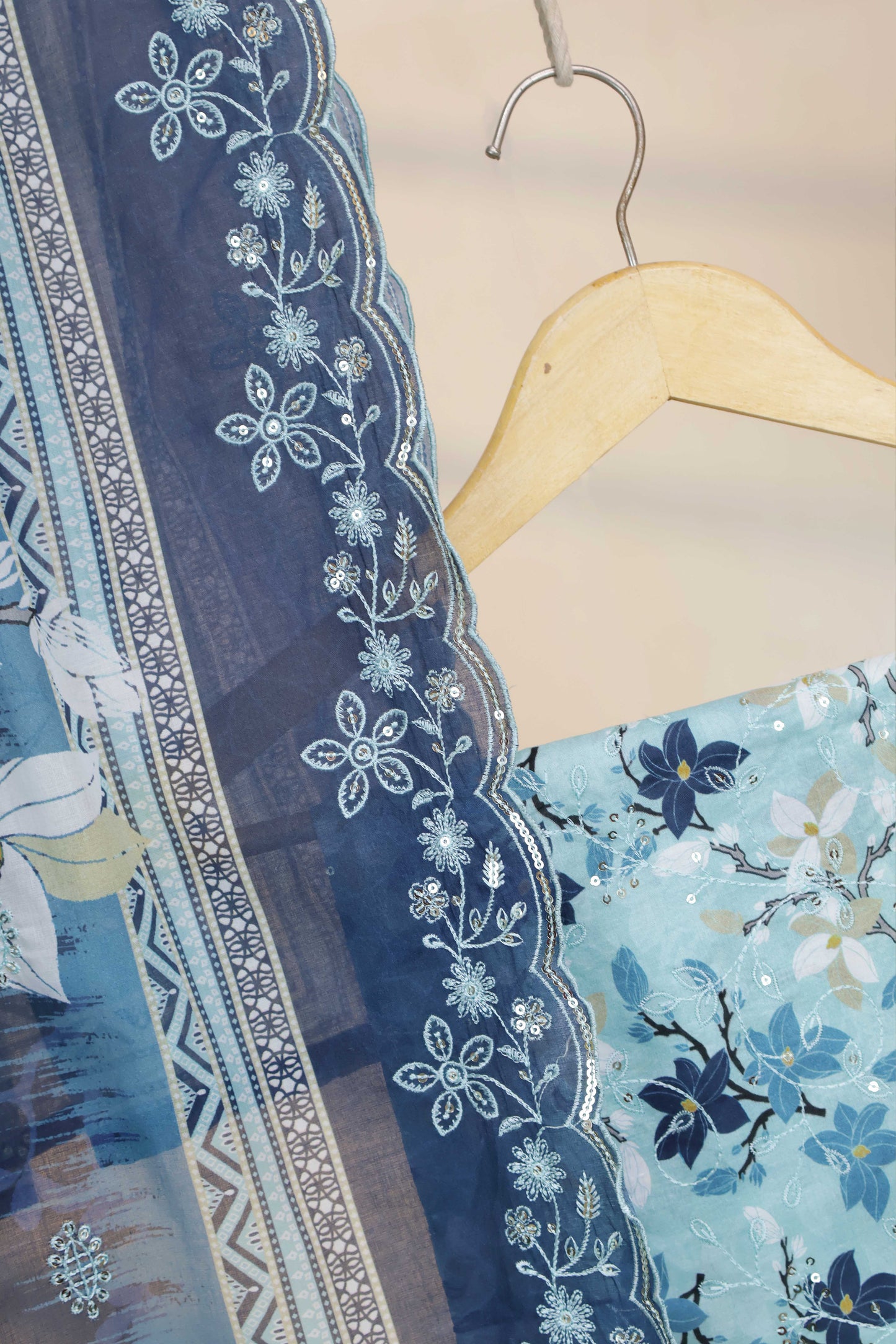 Luxury Lawn Embroidered Suit ELBS11