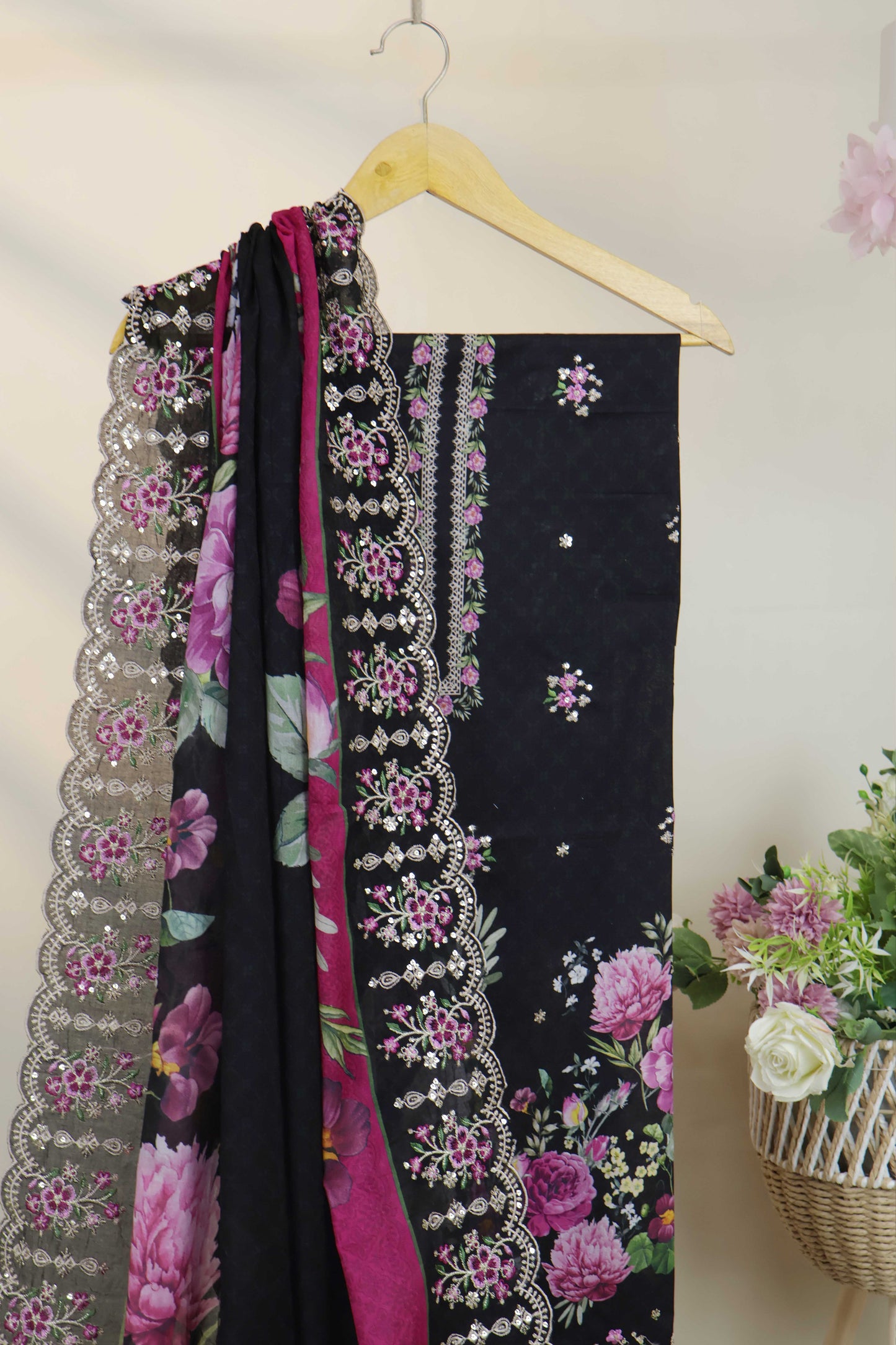 Luxury Lawn Embroidered Suit ELBS16