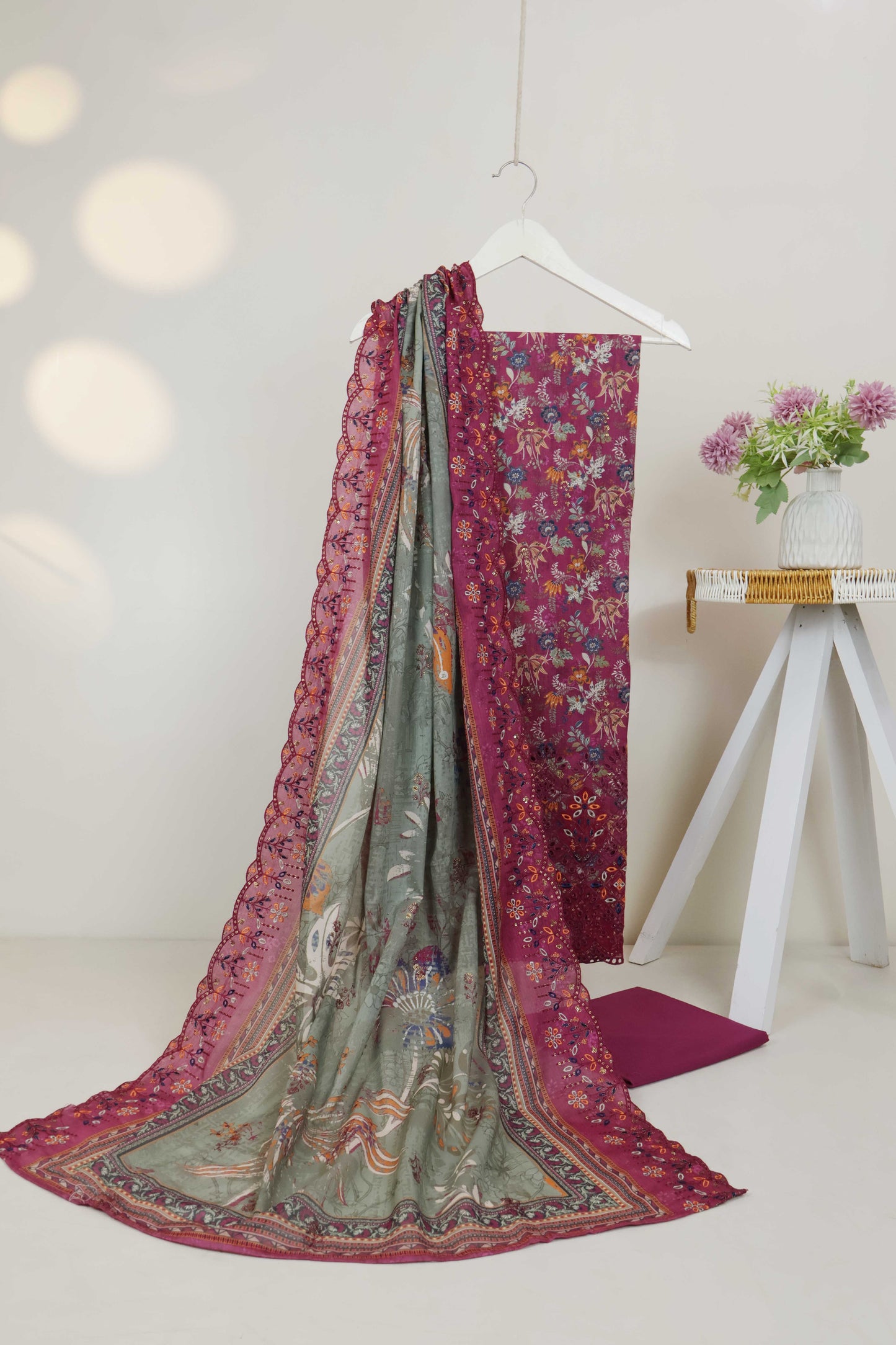 Luxury Lawn Embroidered Suit ELBS17