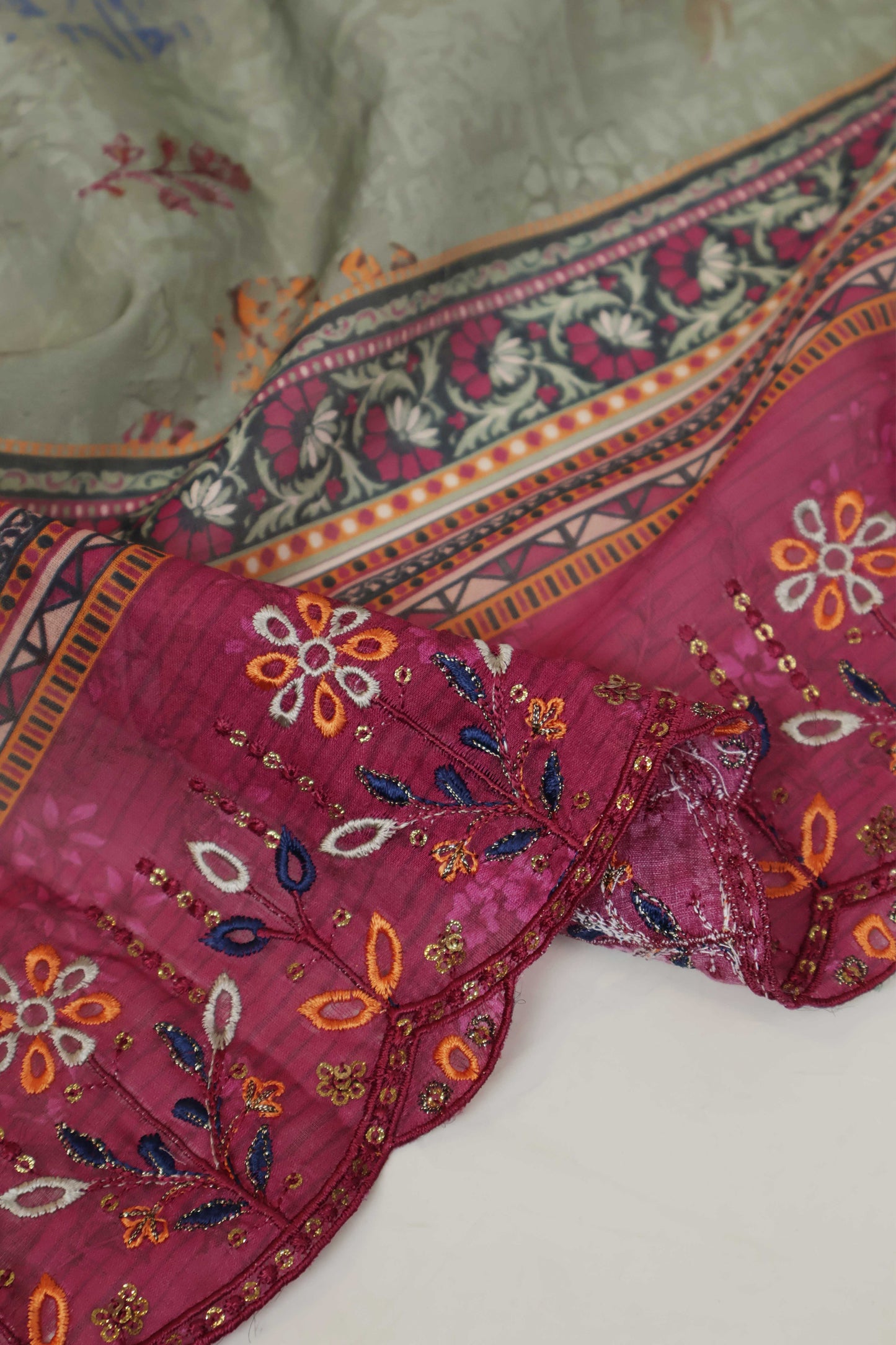 Luxury Lawn Embroidered Suit ELBS17