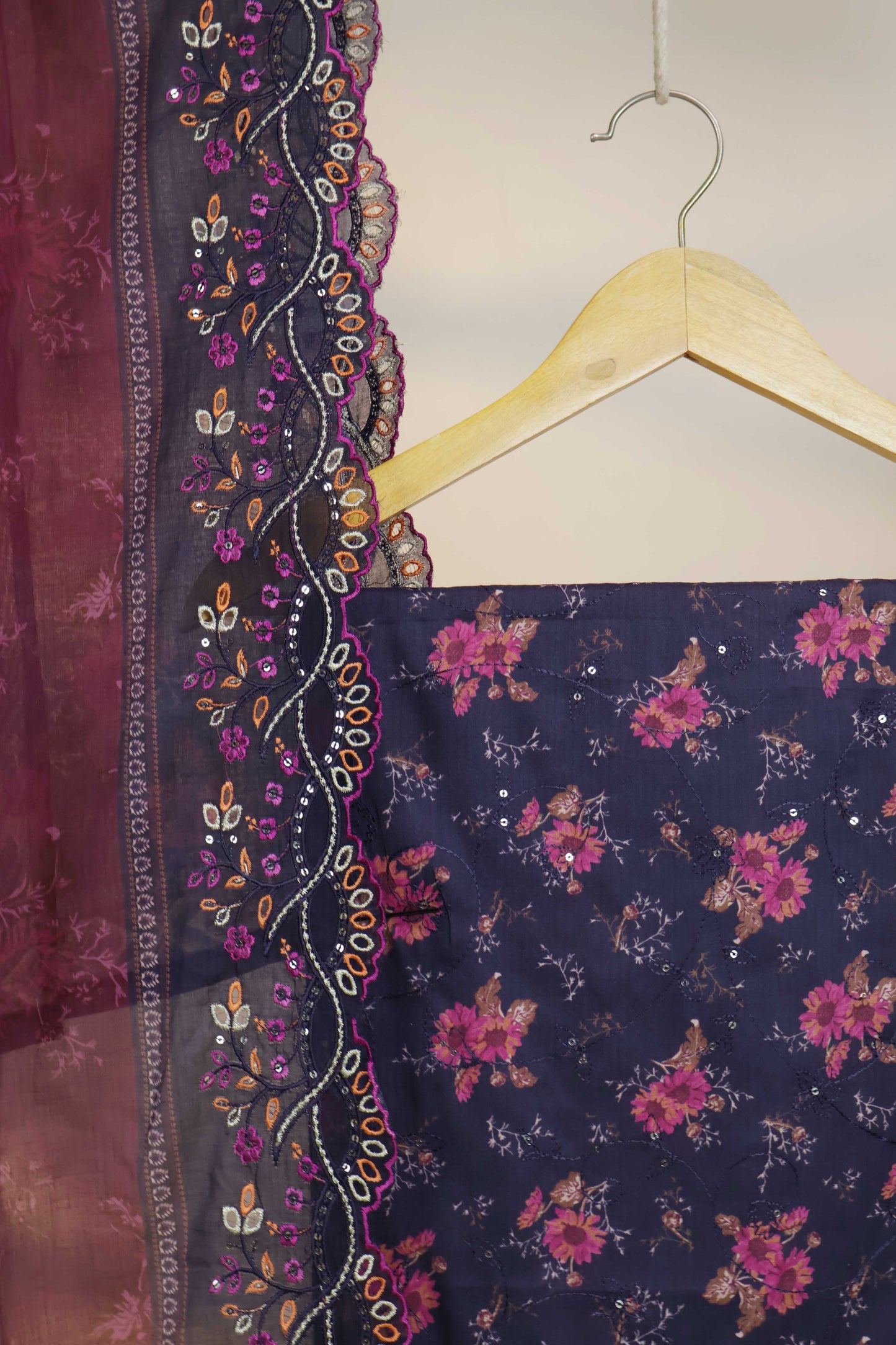 Luxury Lawn Embroidered Suit ELBS22