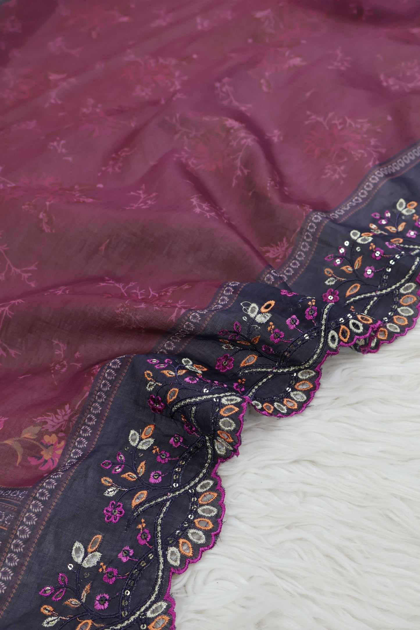 Luxury Lawn Embroidered Suit ELBS22