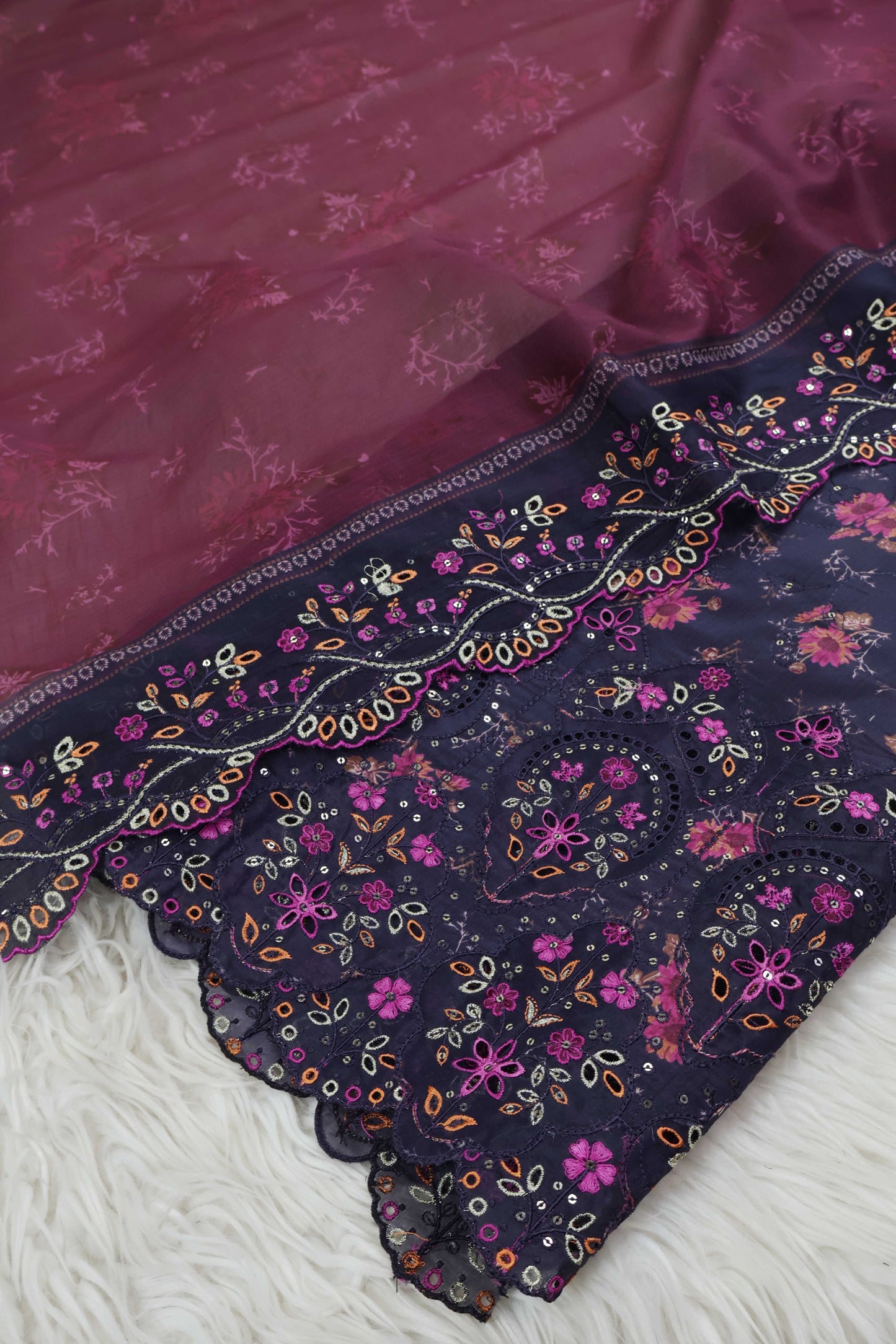 Luxury Lawn Embroidered Suit ELBS22