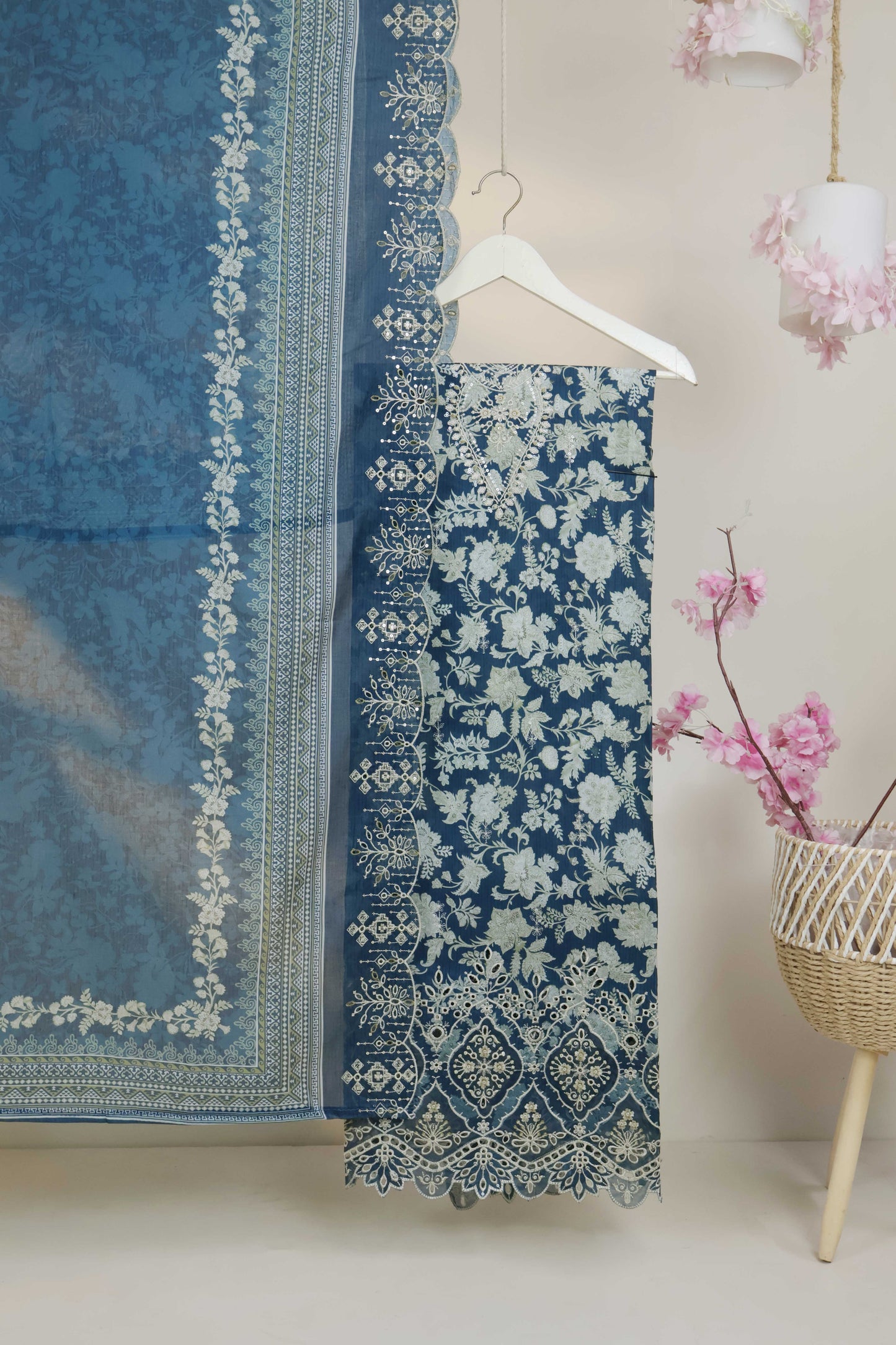 Luxury Lawn Embroidered Suit ELBS24