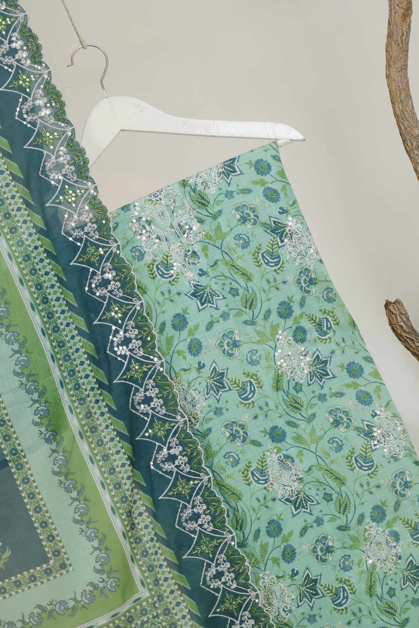 Luxury Lawn Embroidered Suit ELBS20