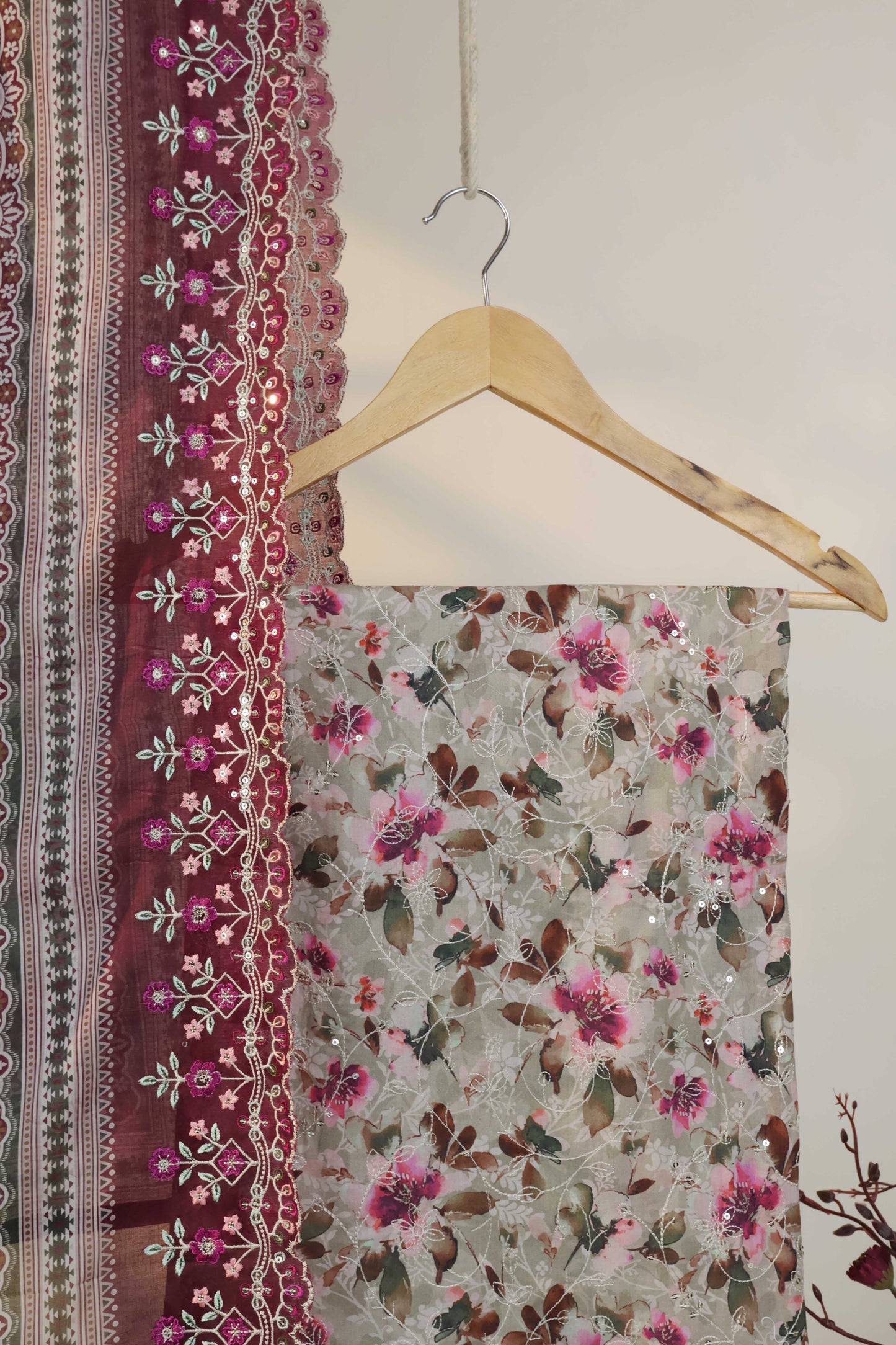 Luxury Lawn Embroidered Suit ELBS28