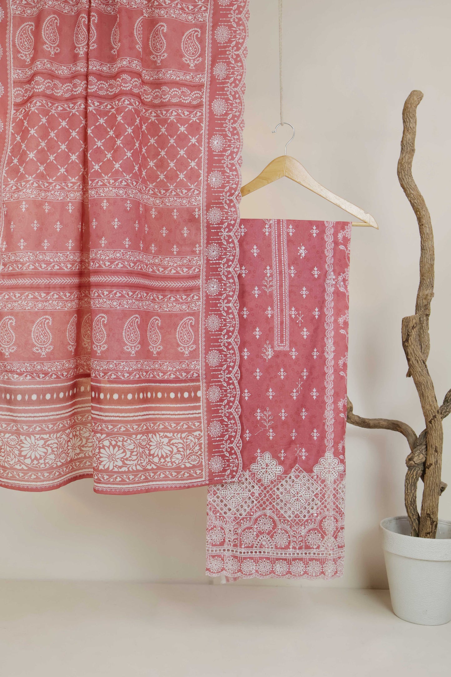 Luxury Lawn Embroidered Suit ELBS30