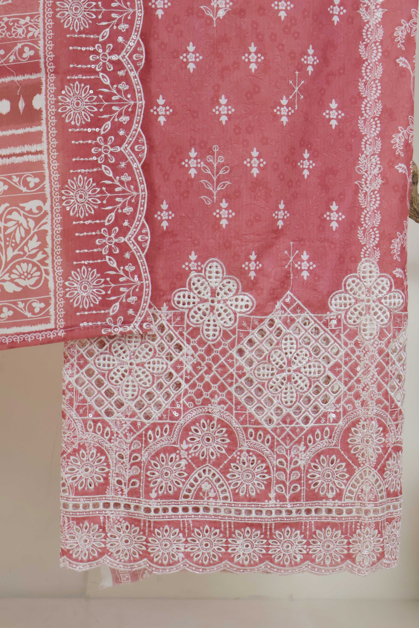 Luxury Lawn Embroidered Suit ELBS30