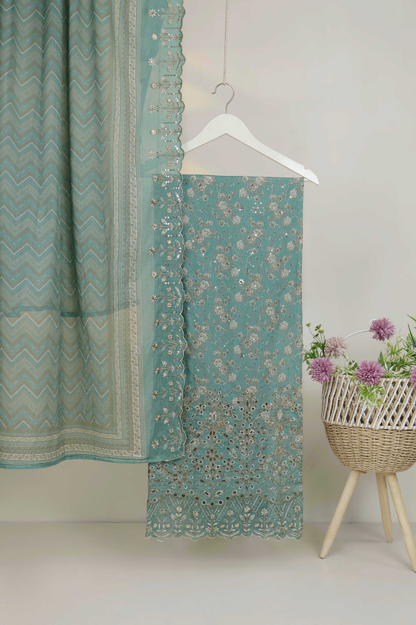 Luxury Lawn Embroidered Suit ELBS31