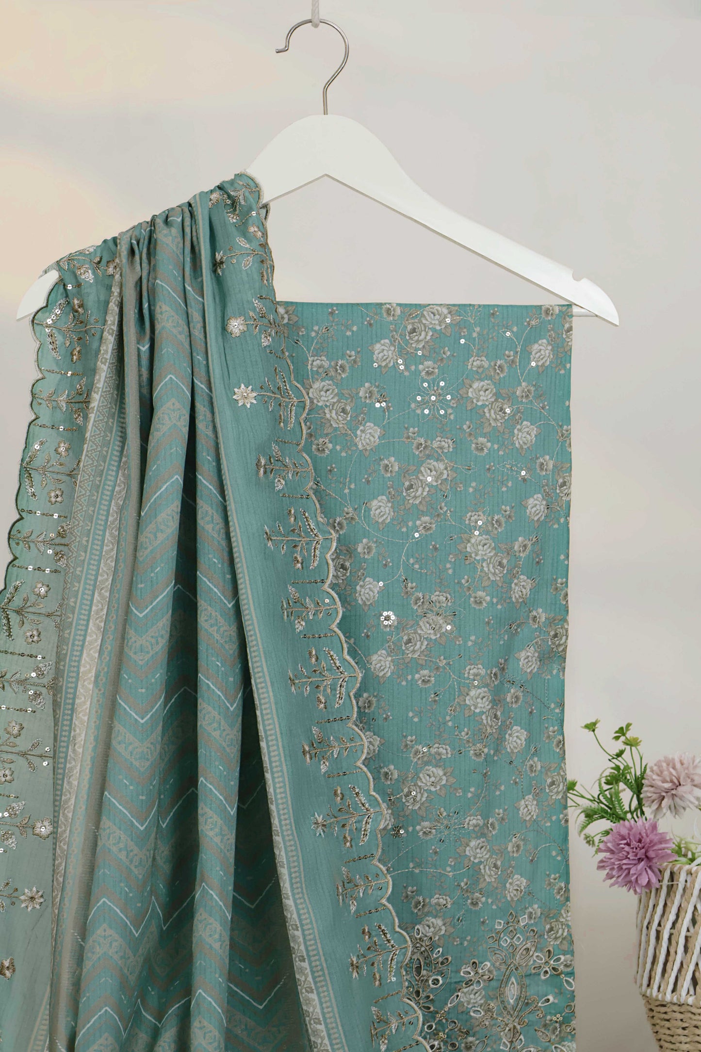 Luxury Lawn Embroidered Suit ELBS31