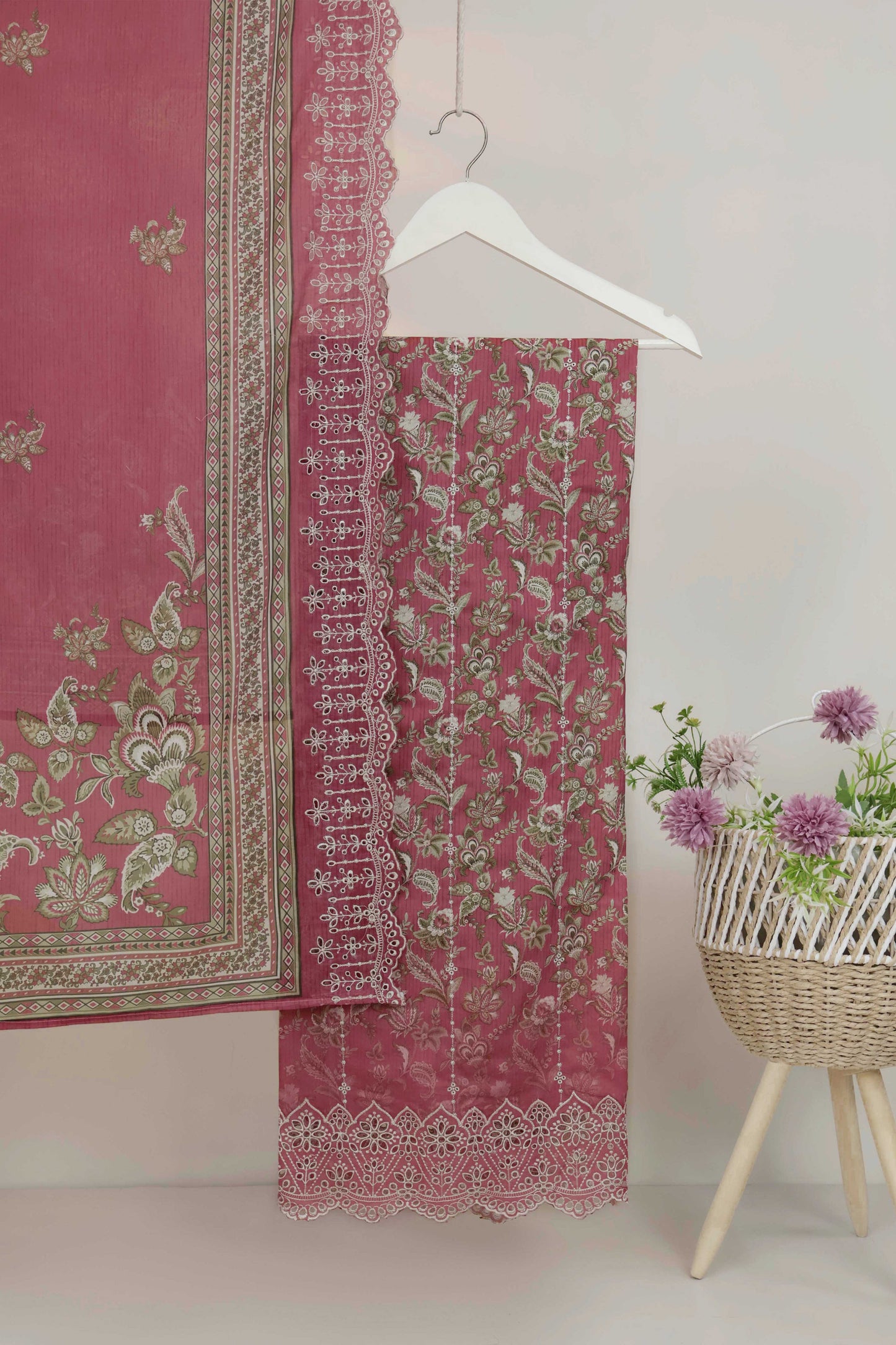 Luxury Lawn Embroidered Suit ELBS32