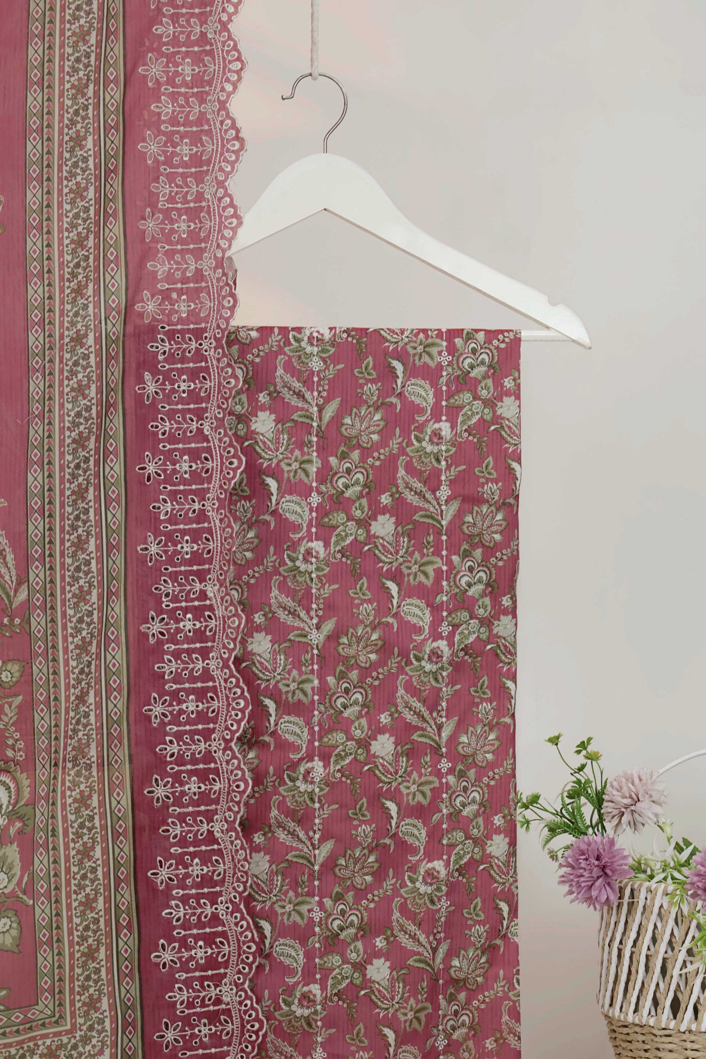 Luxury Lawn Embroidered Suit ELBS32
