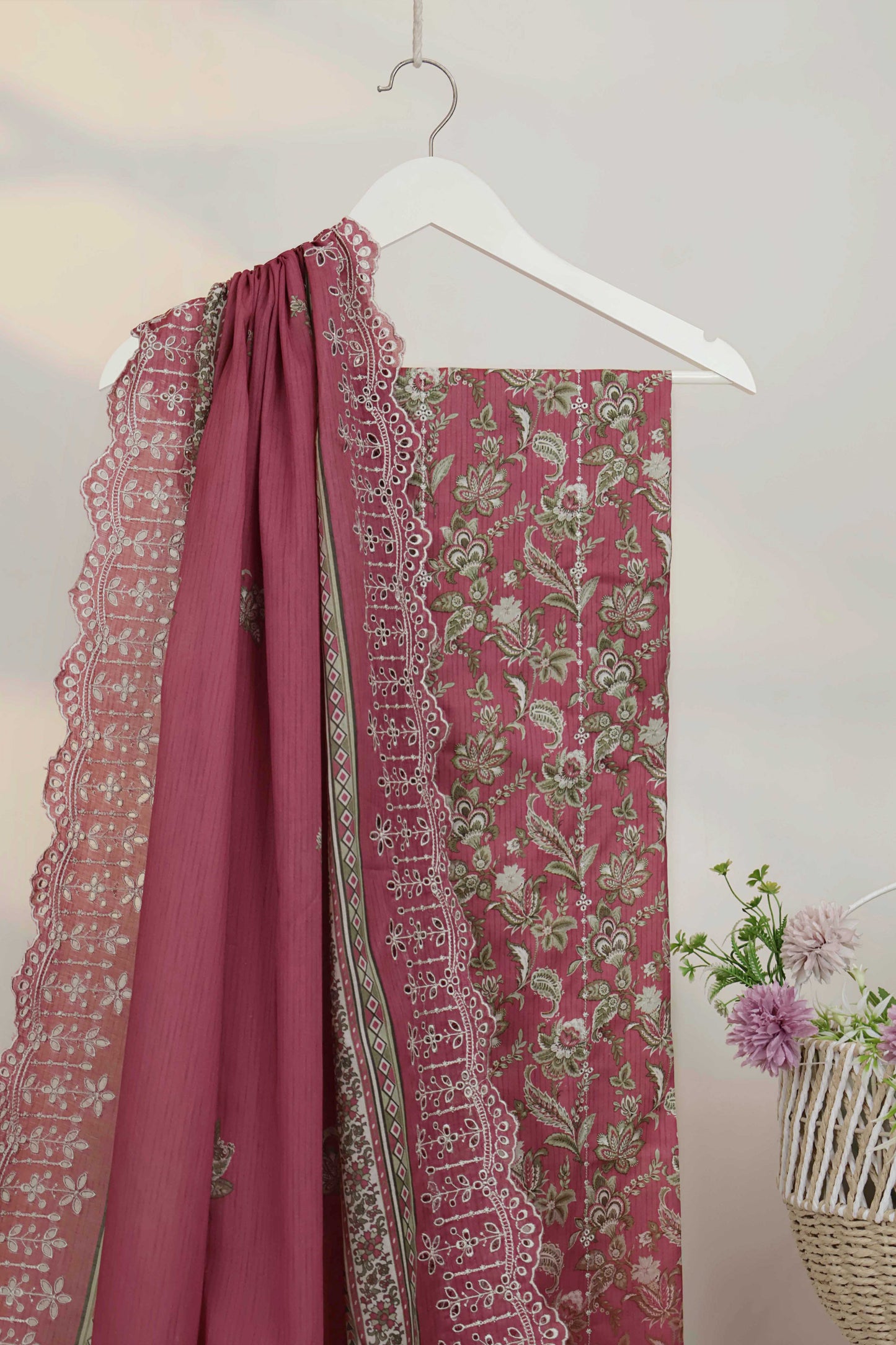 Luxury Lawn Embroidered Suit ELBS32