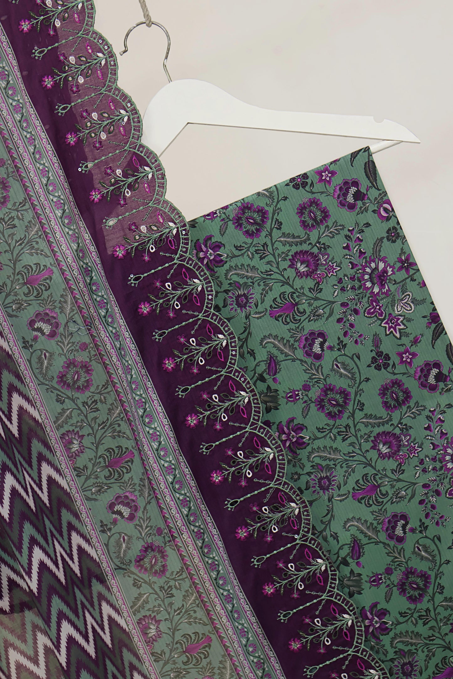 Luxury Lawn Embroidered Suit ELBS37