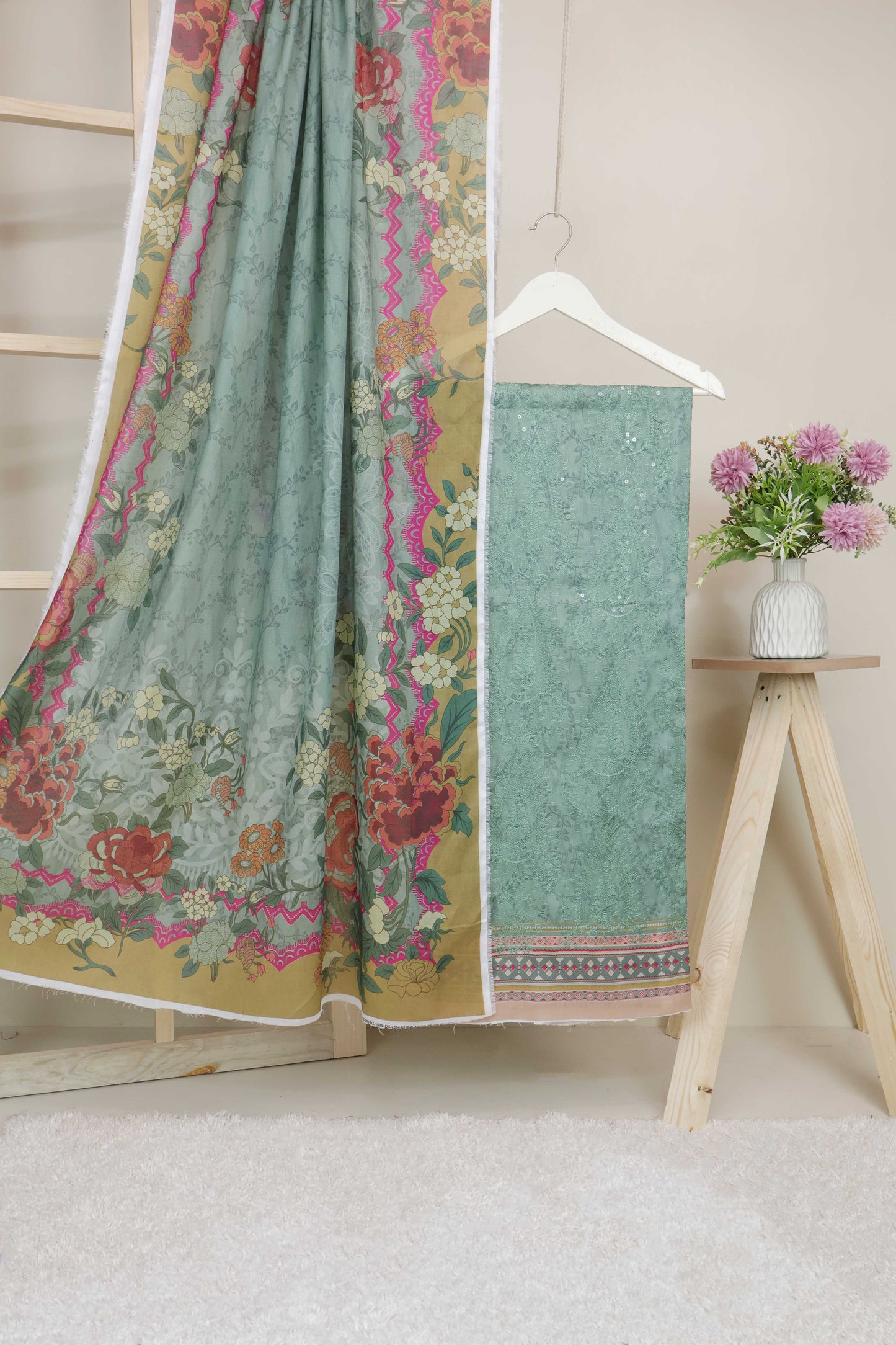 3-Piece Lawn Embroidered Suit V1D05