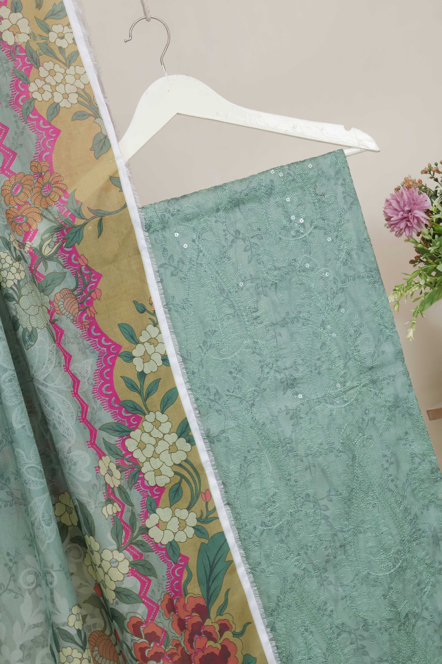 3-Piece Lawn Embroidered Suit V1D05