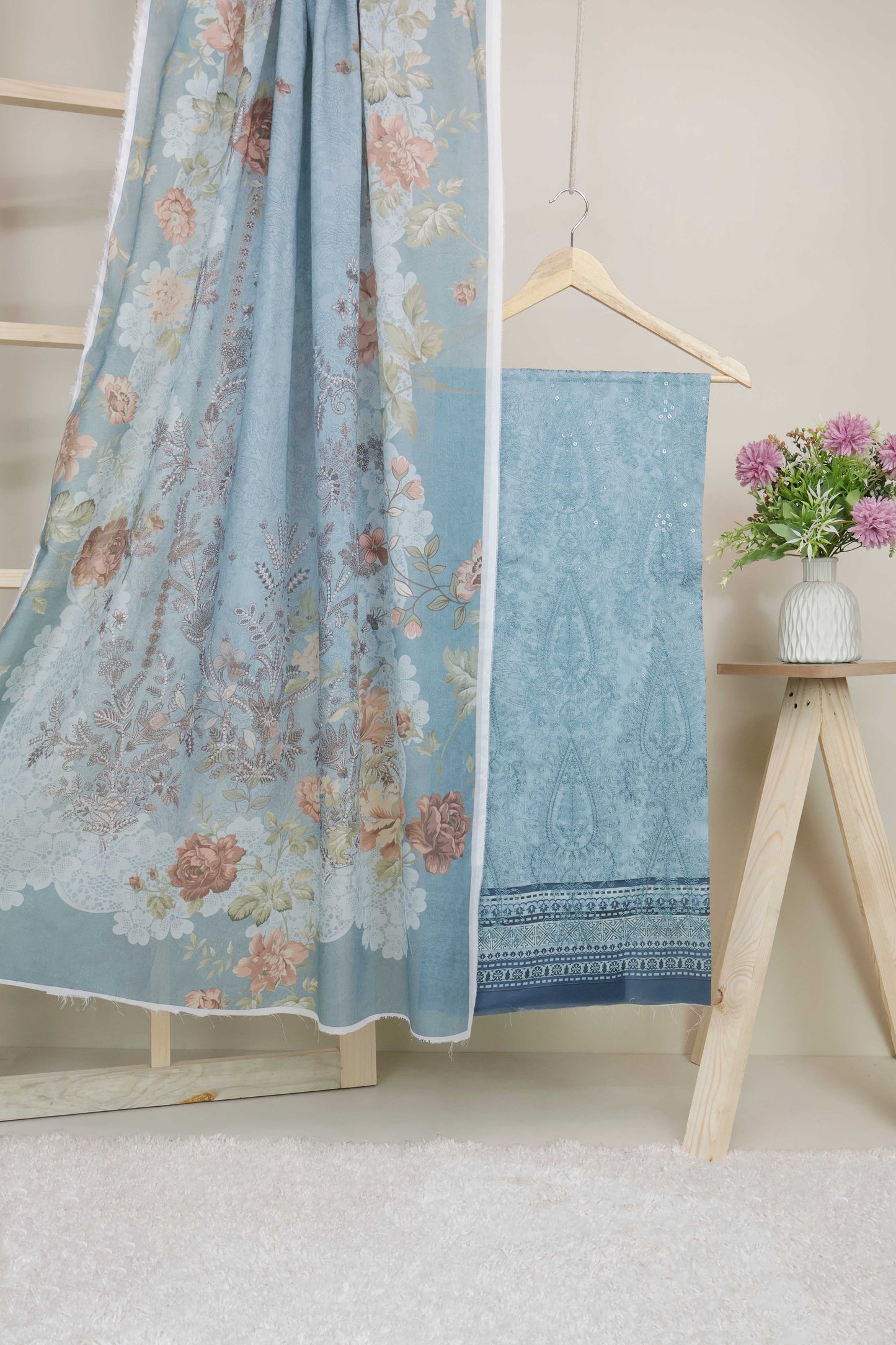3-Piece Lawn Embroidered Suit V1D07