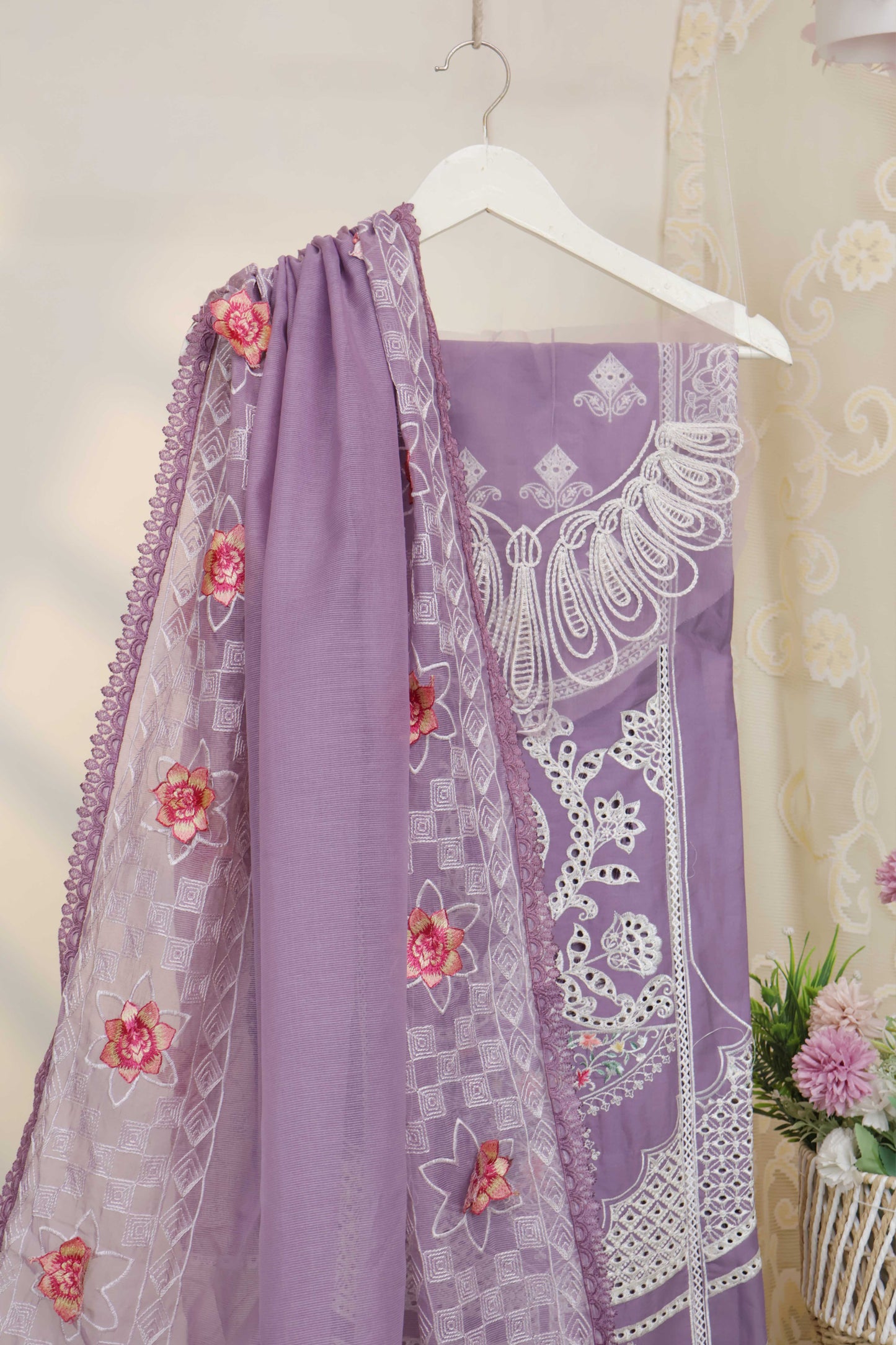Luxury Lawn Embroidered Suit ELHA05