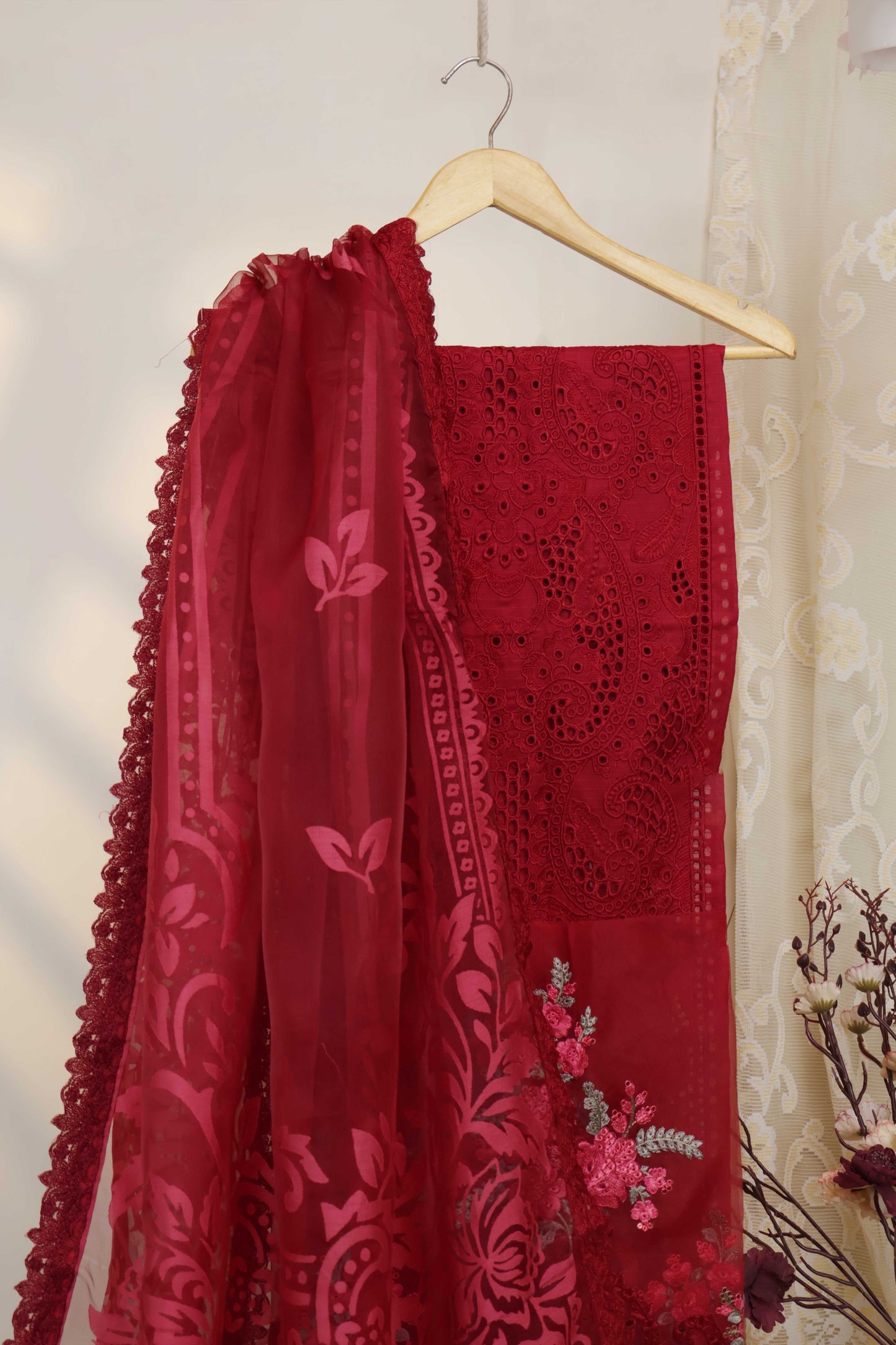 Luxury Lawn Embroidered Suit ELHA10