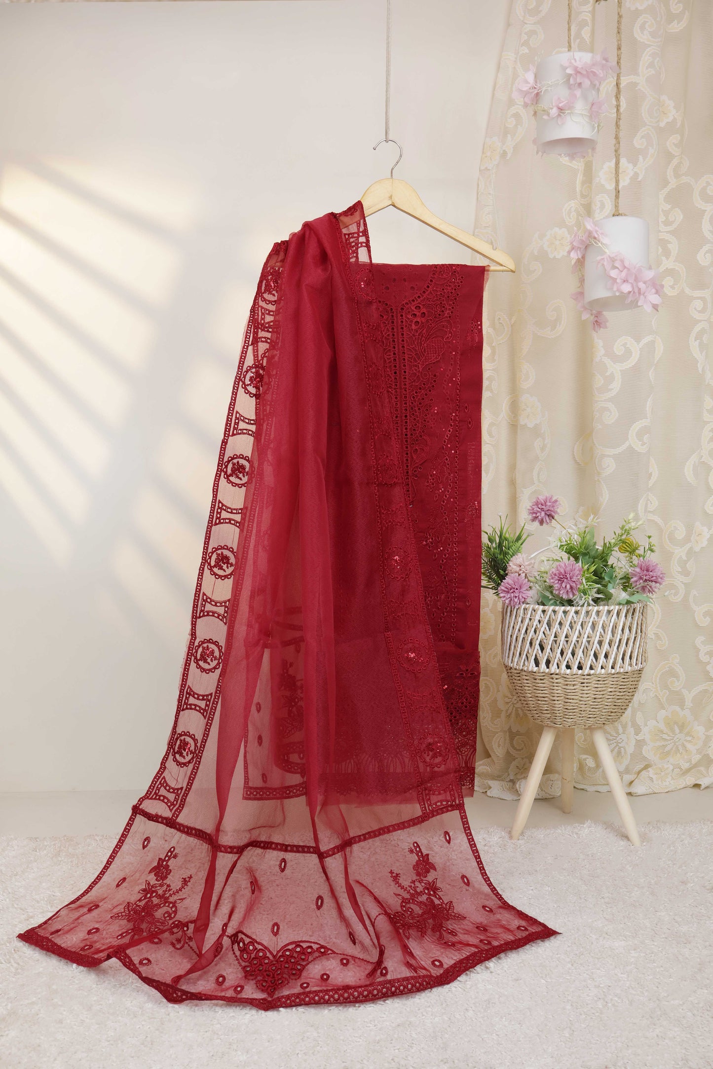 Luxury Lawn Embroidered Suit ELHA19