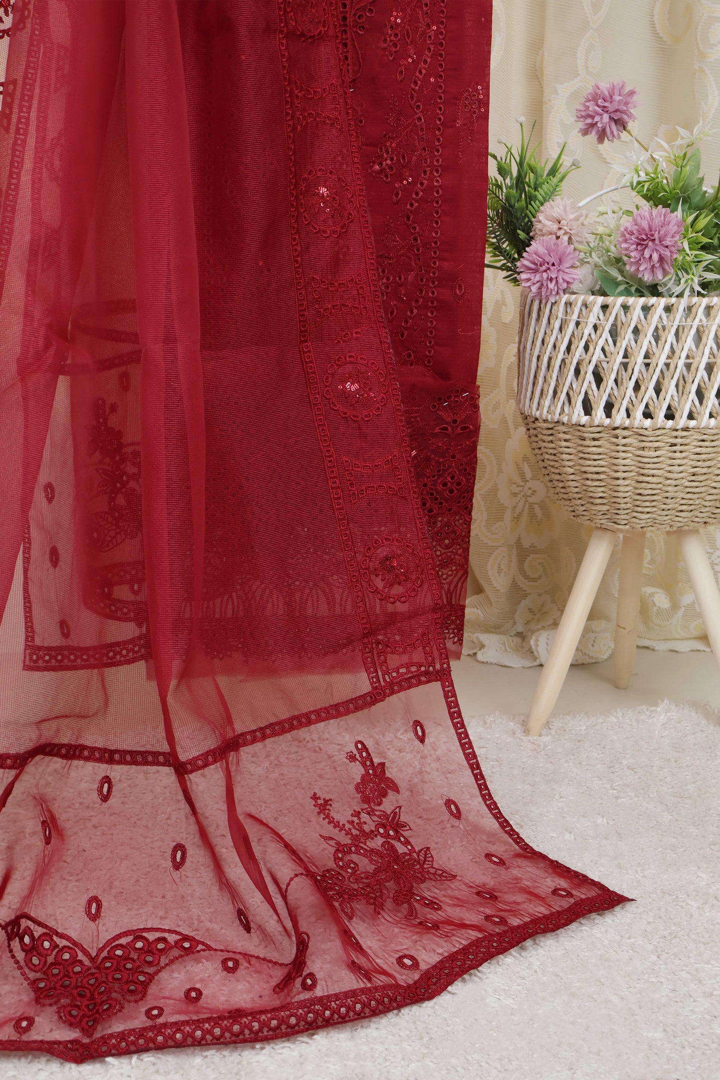 Luxury Lawn Embroidered Suit ELHA19