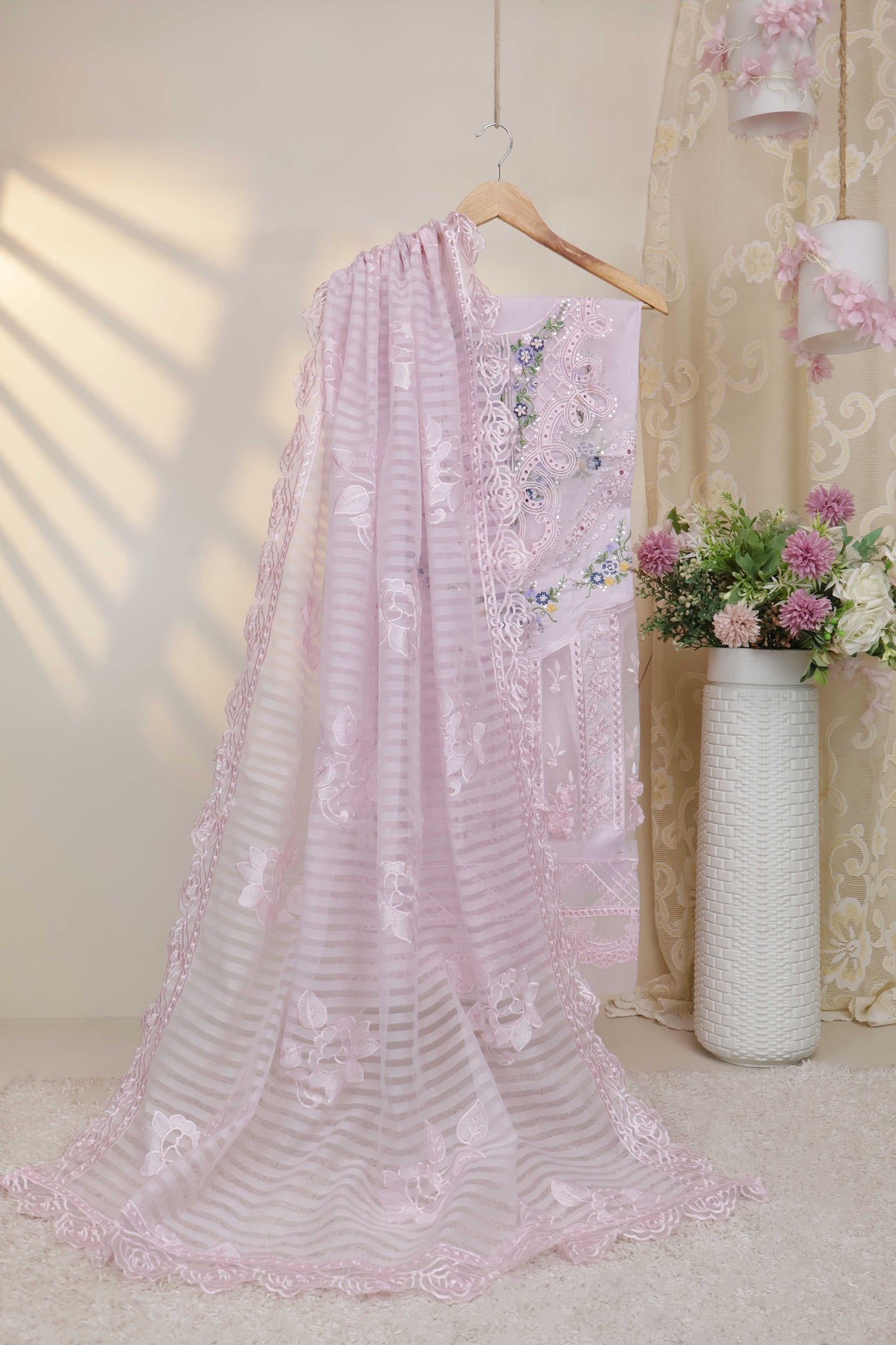 Luxury Lawn Embroidered Suit ELHA12