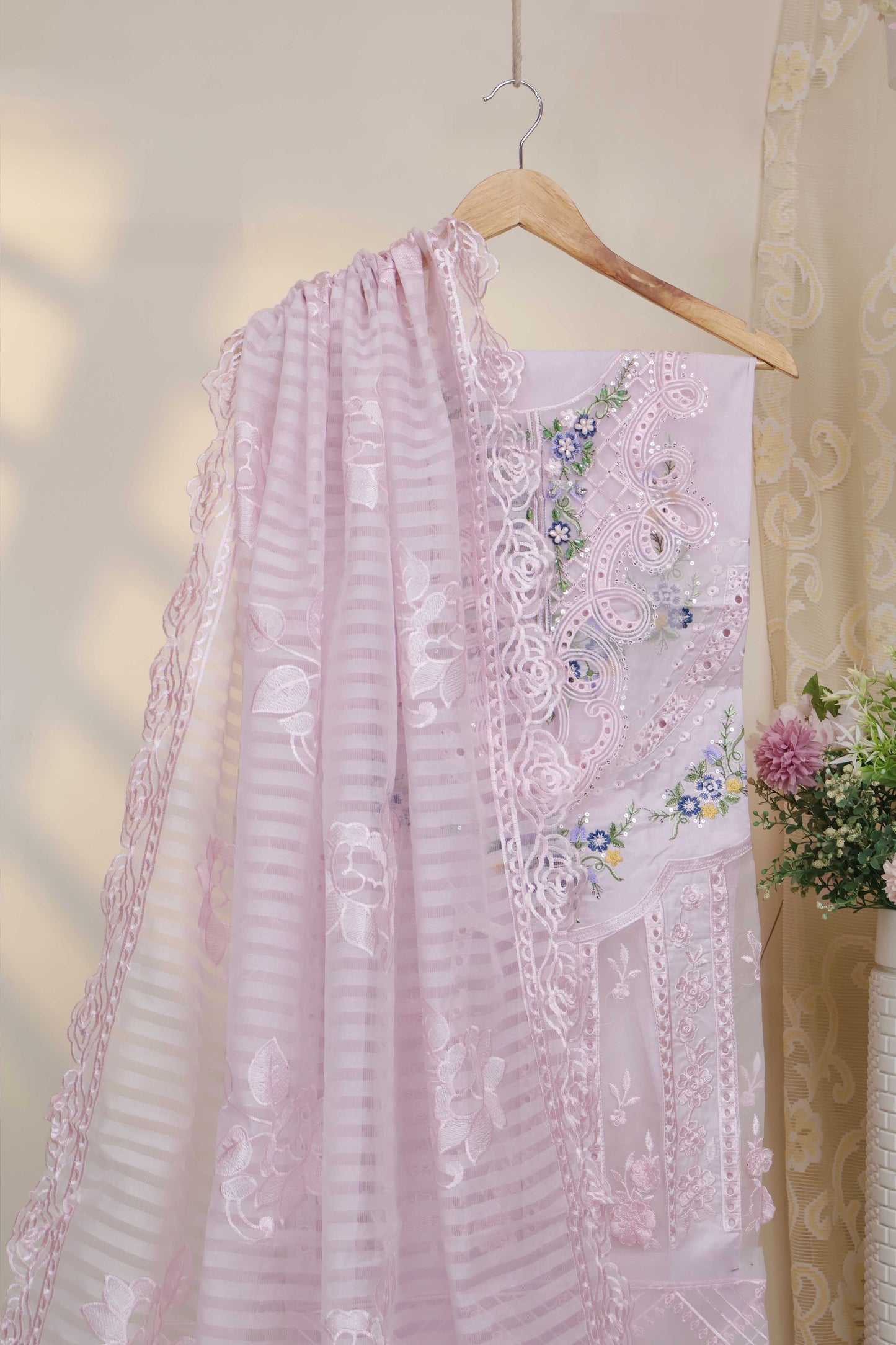 Luxury Lawn Embroidered Suit ELHA12