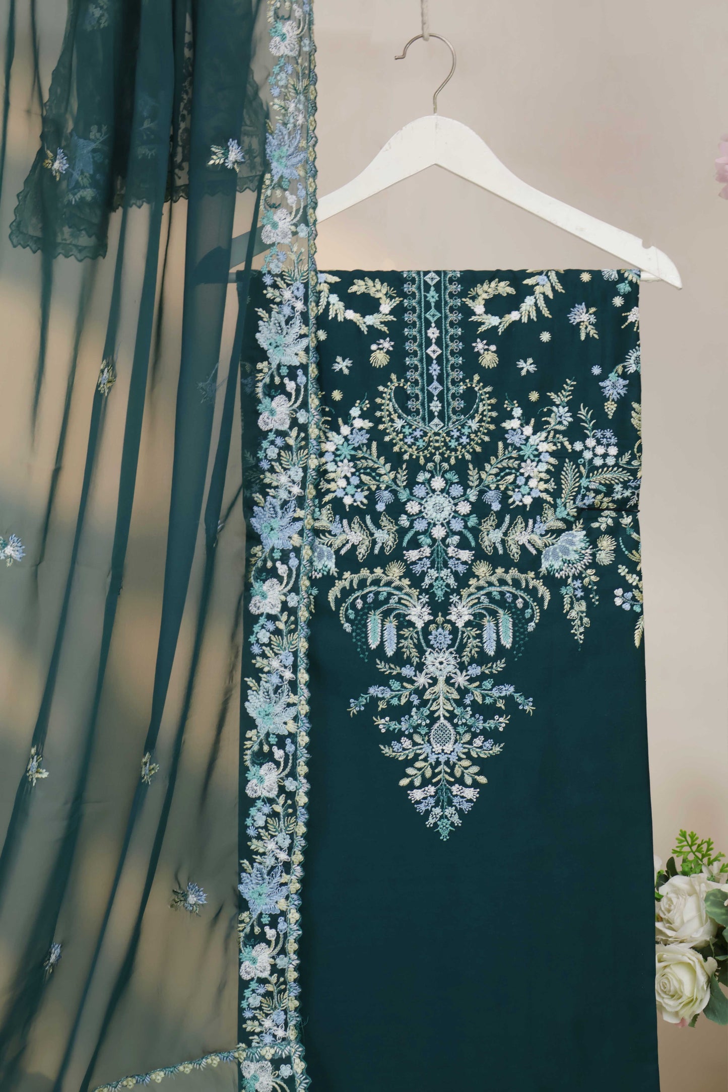 Luxury Lawn Embroidered Suit ELHA27