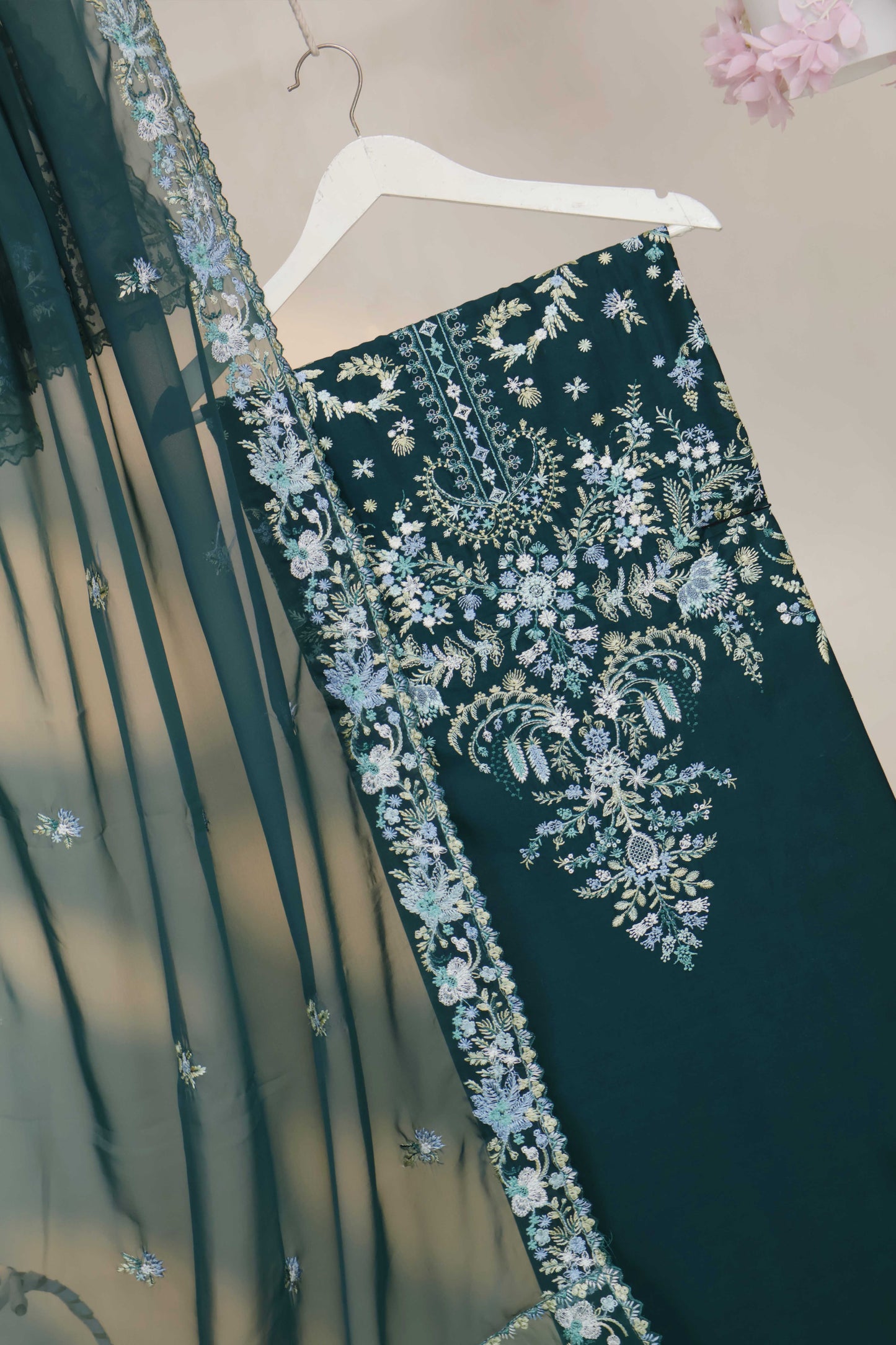 Luxury Lawn Embroidered Suit ELHA27