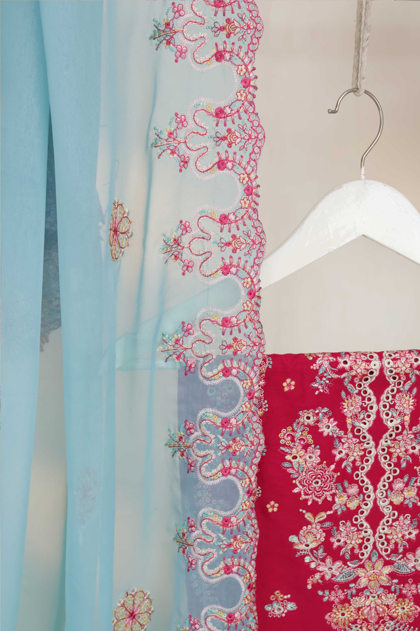 Luxury Lawn Embroidered Suit ELHA25