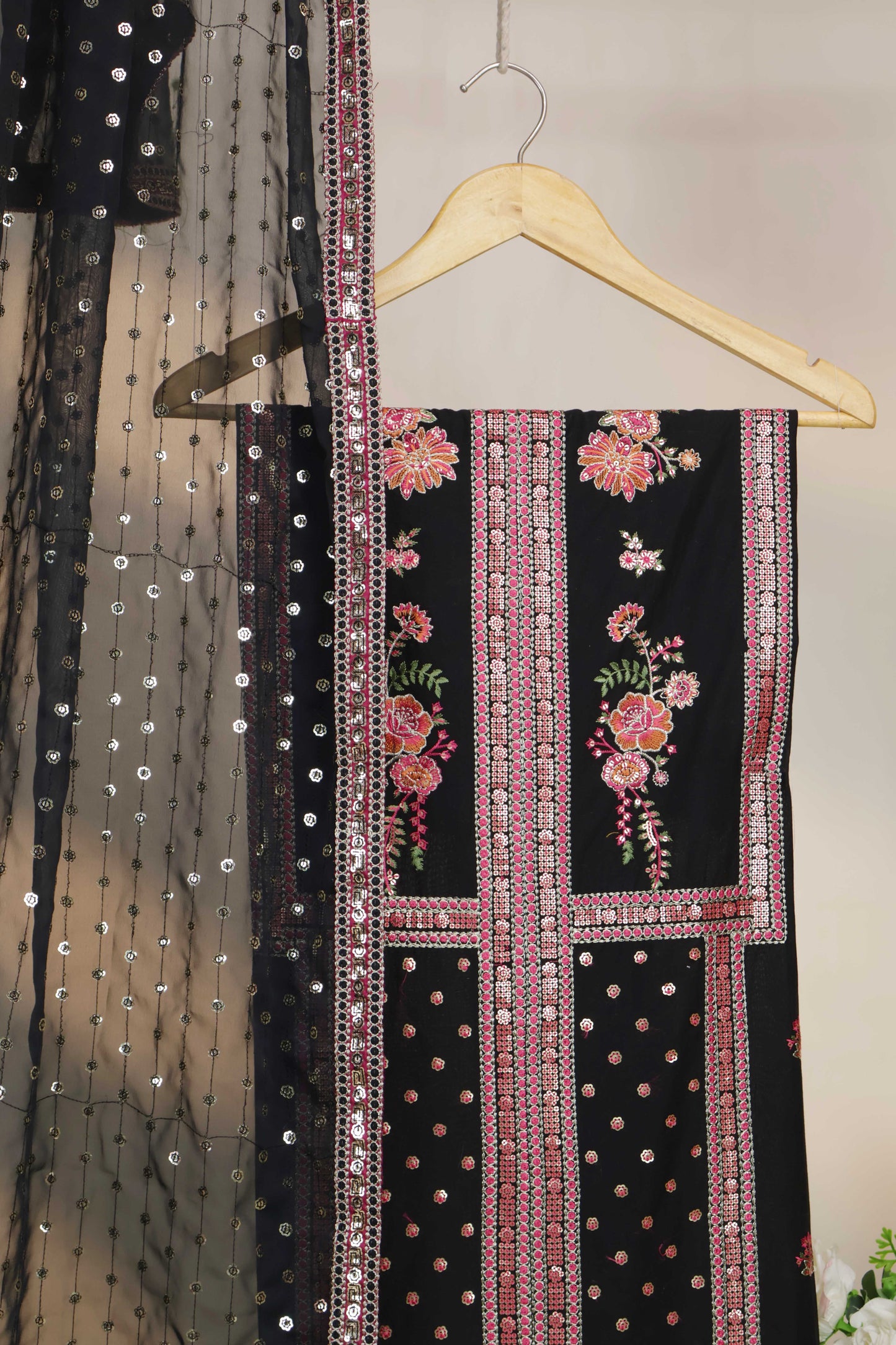 Luxury Lawn Embroidered Suit ELHA23