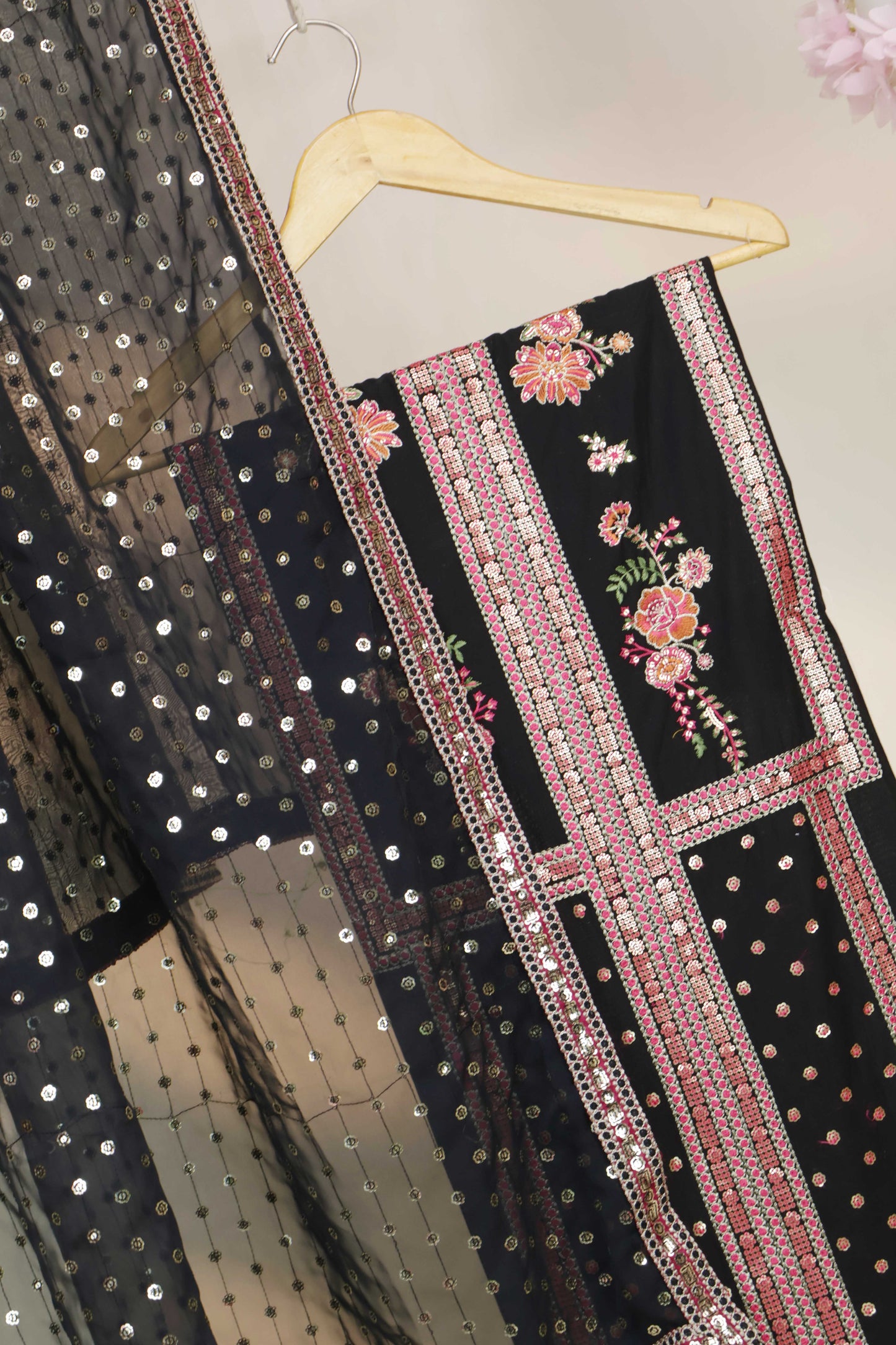 Luxury Lawn Embroidered Suit ELHA23