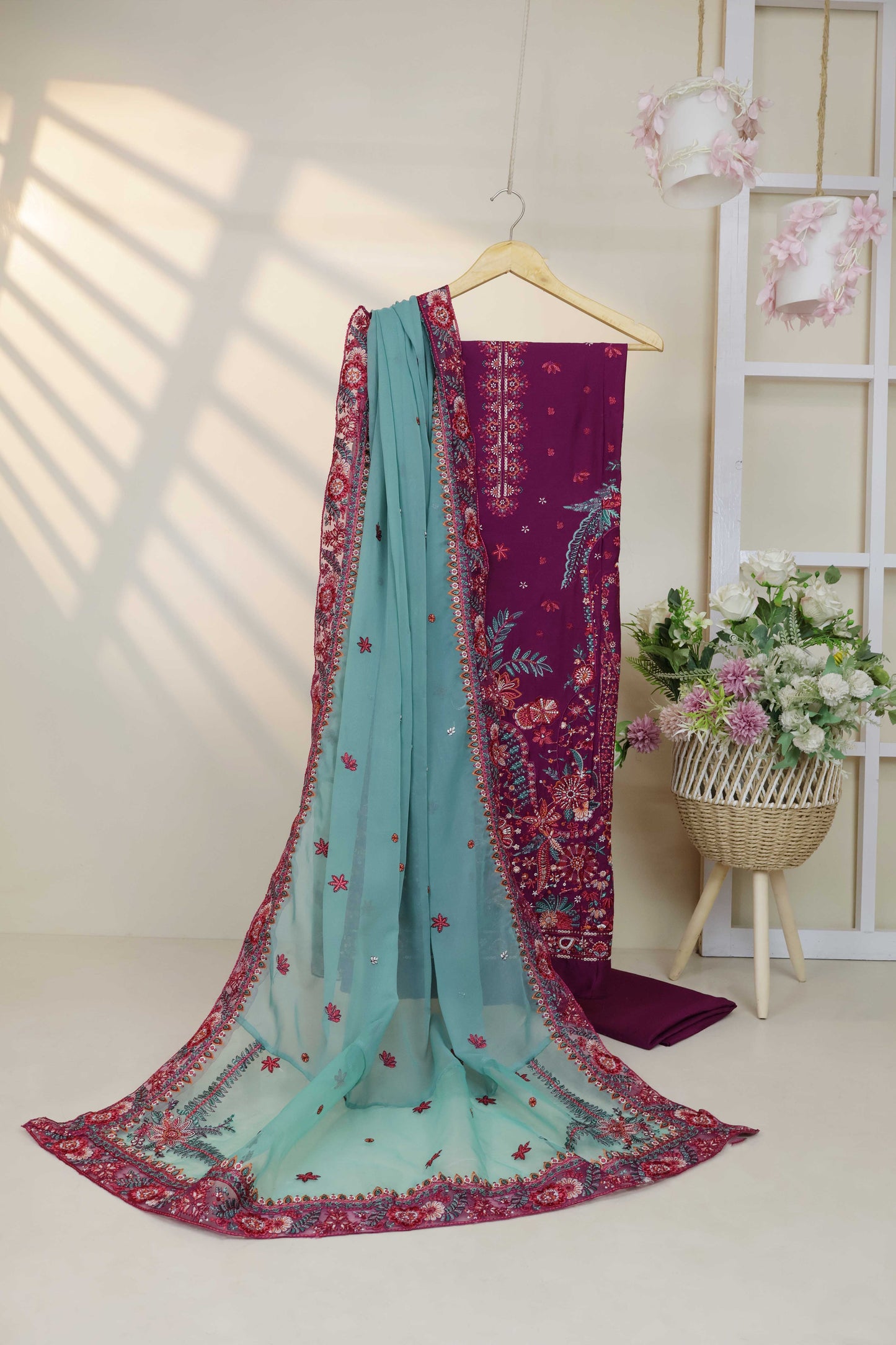 Luxury Lawn Embroidered Suit ELHA43
