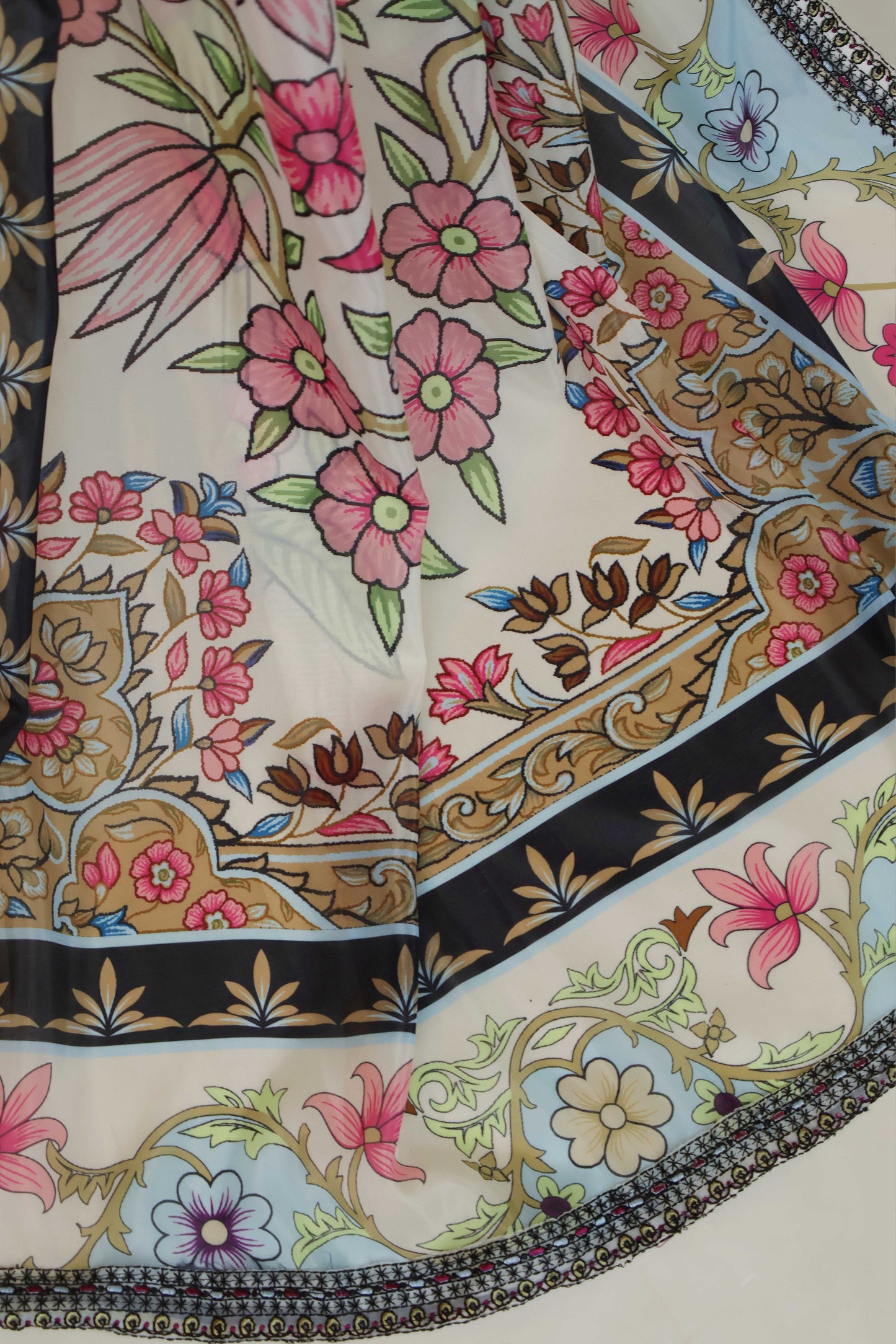 Luxury Lawn Embroidered Suit ELHA40