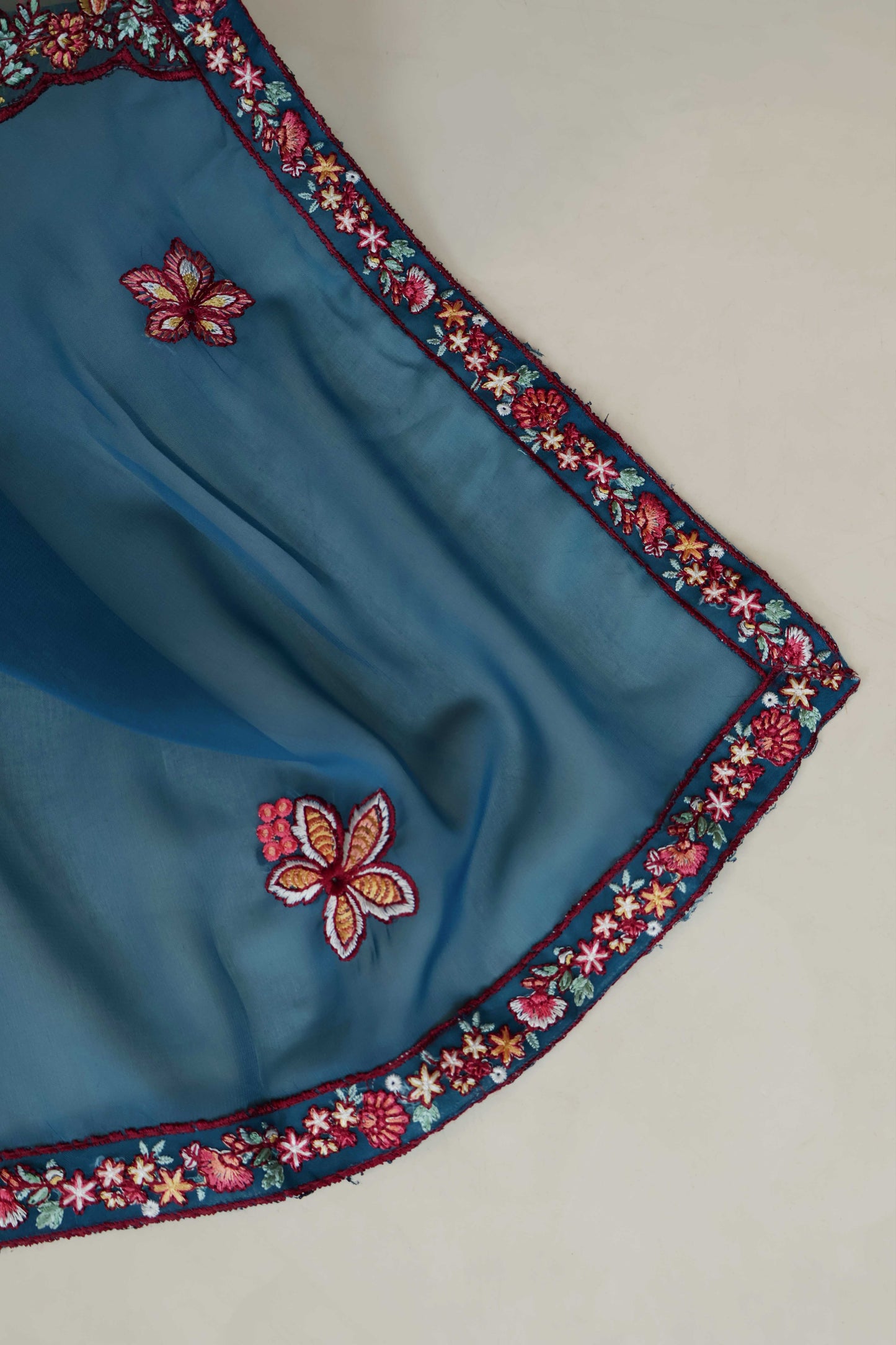 Luxury Lawn Embroidered Suit ELHA39