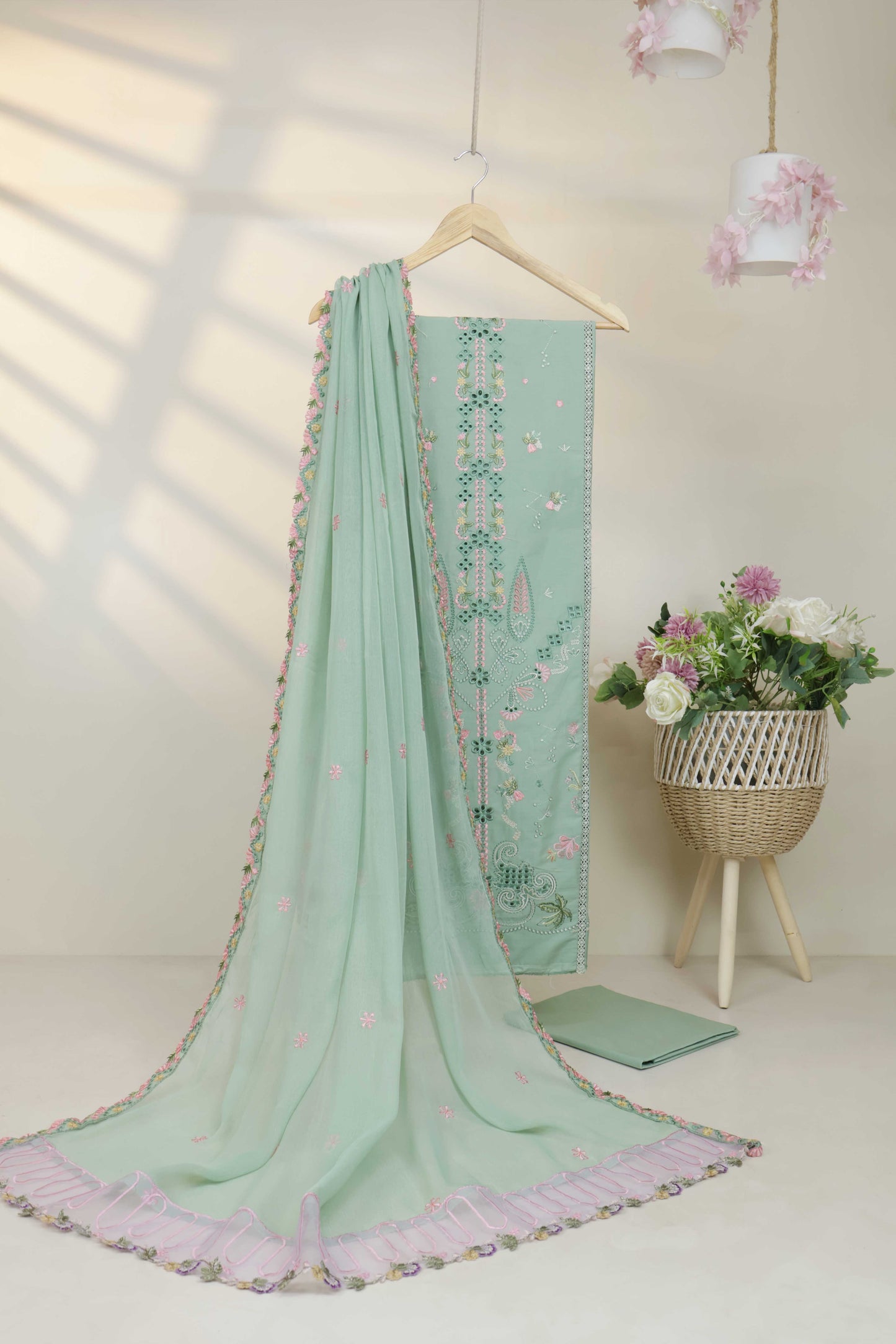 Luxury Lawn Embroidered Suit ELHA42