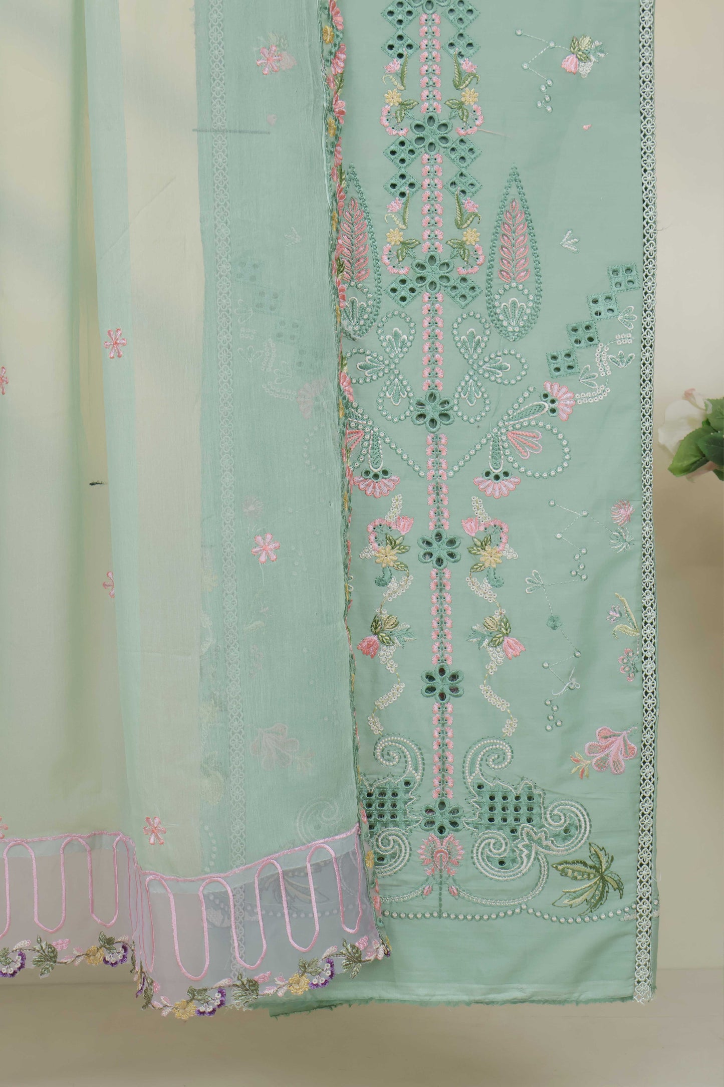 Luxury Lawn Embroidered Suit ELHA42