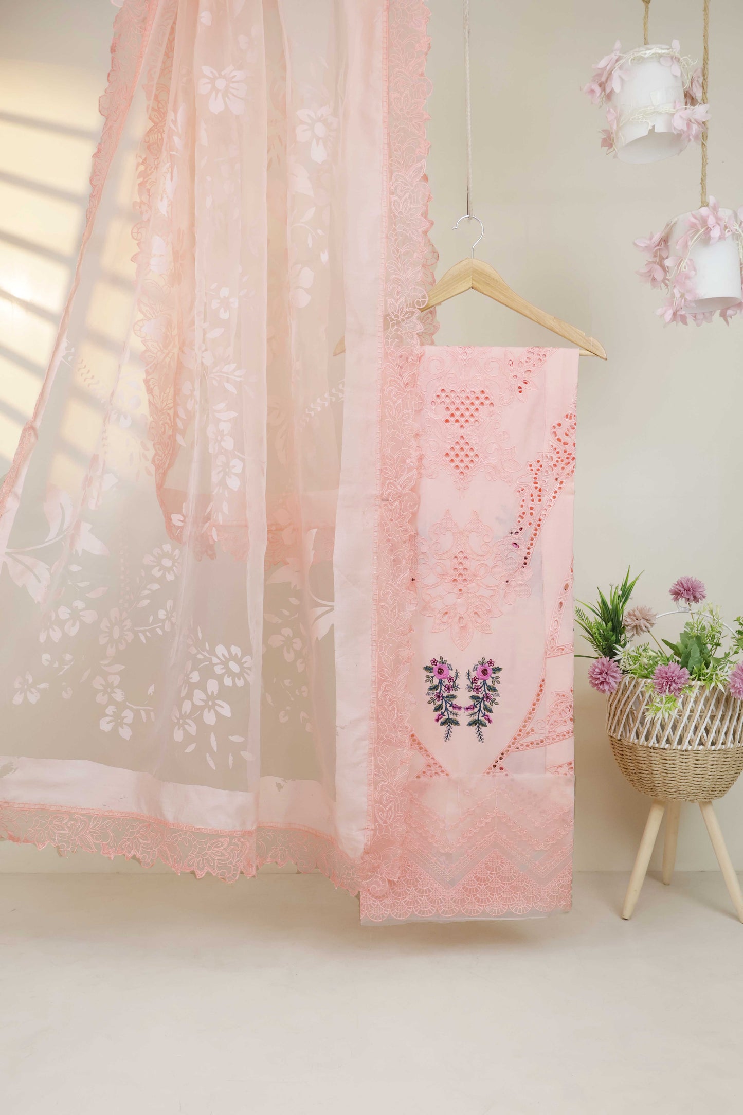 Luxury Lawn Embroidered suit ELHA49
