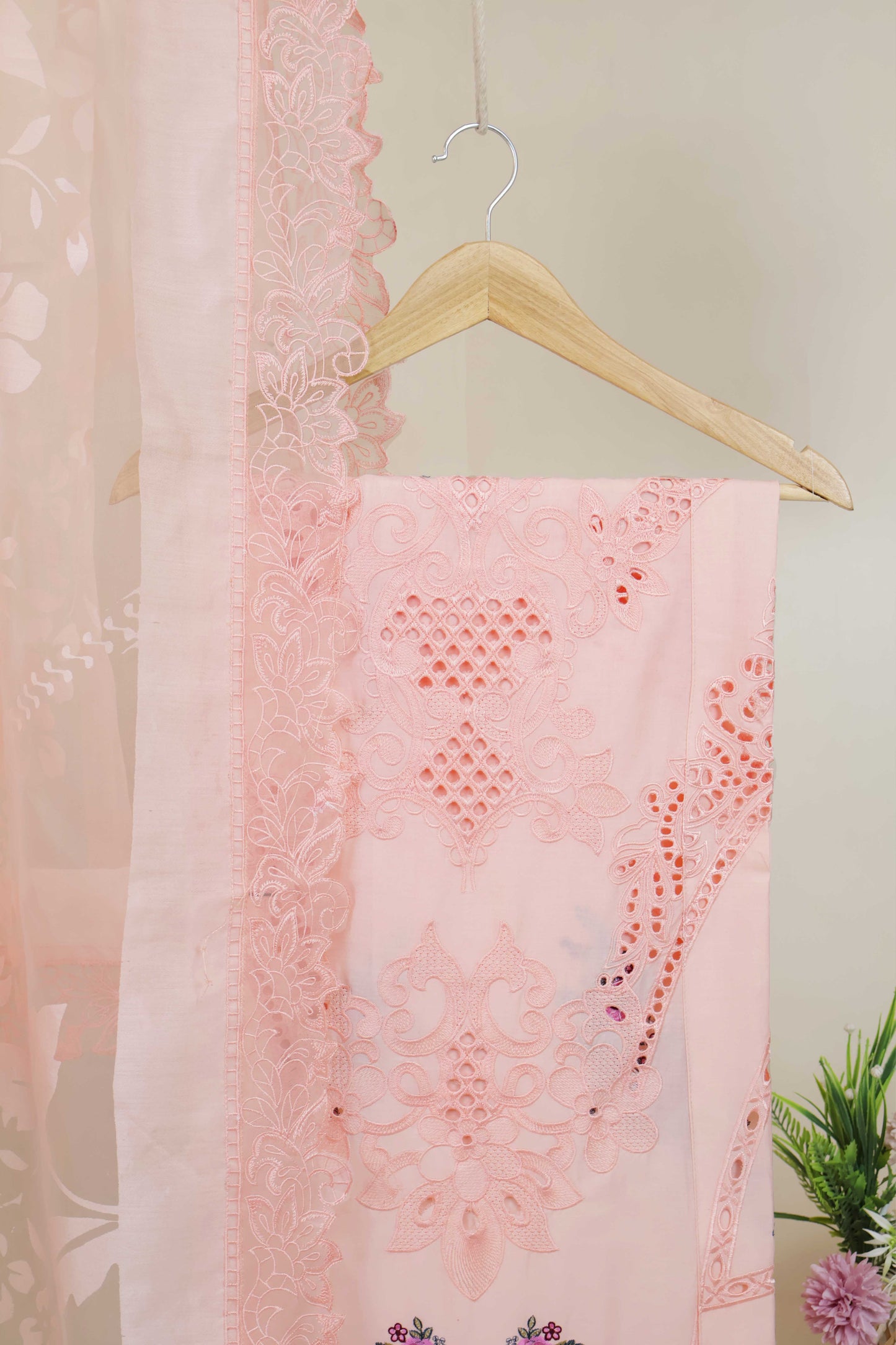 Luxury Lawn Embroidered suit ELHA49