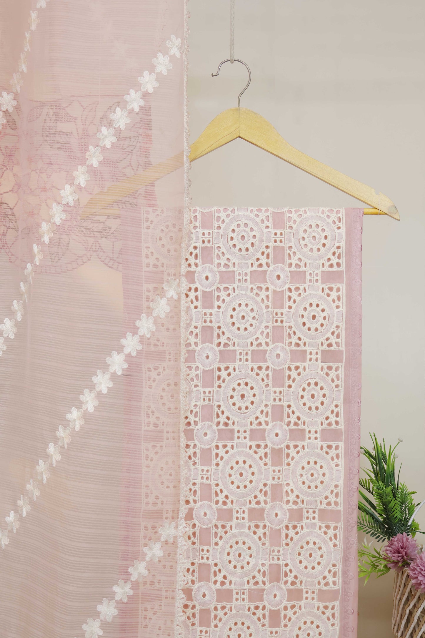 Luxury Lawn Embroidered Suit ELHA52