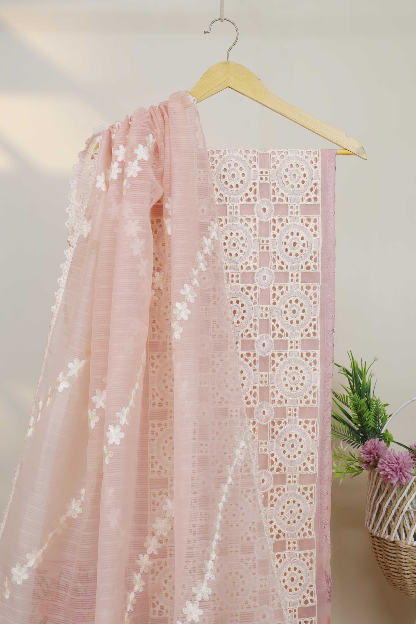 Luxury Lawn Embroidered Suit ELHA52