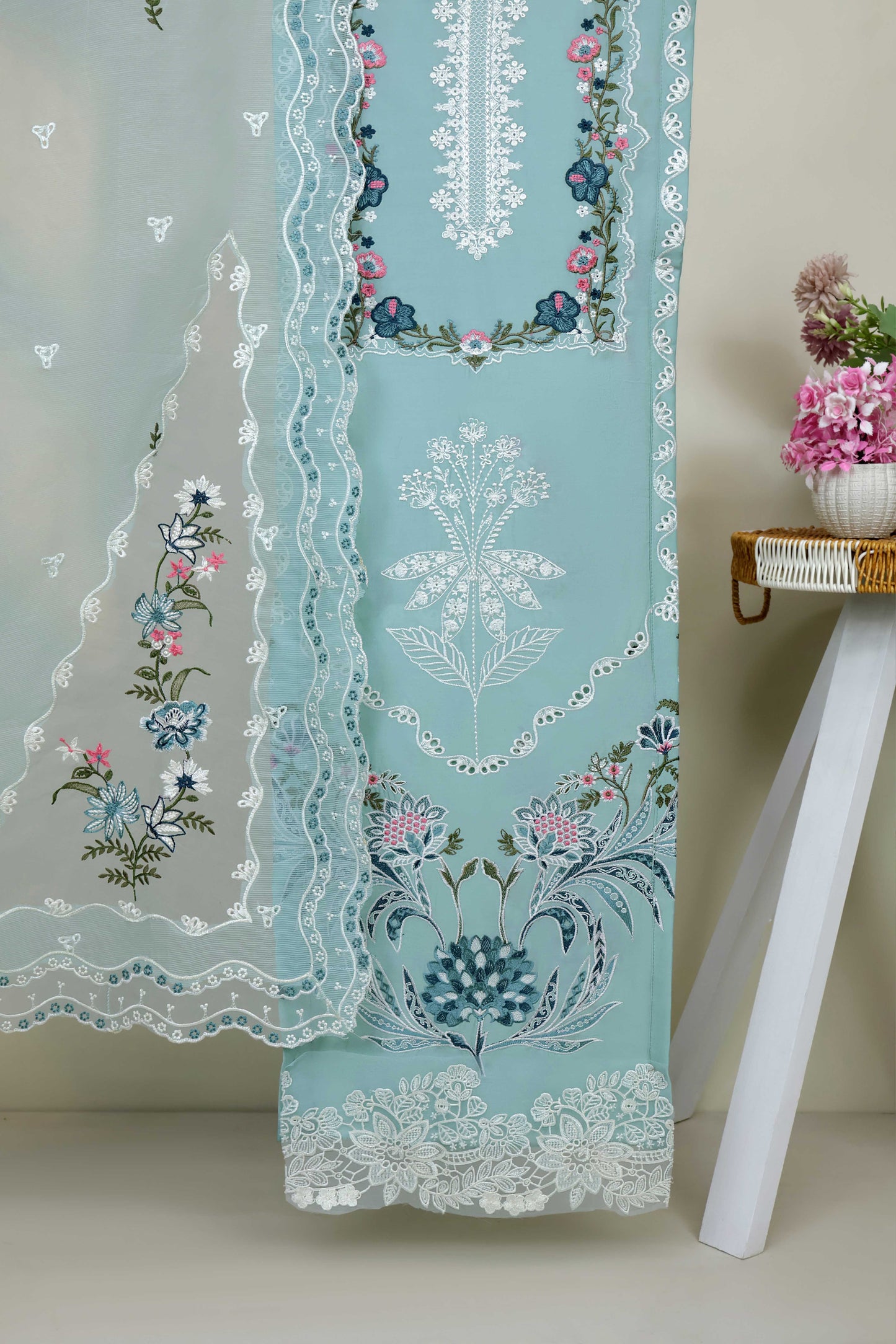 Luxury Lawn Embroidered Suit ELHA55