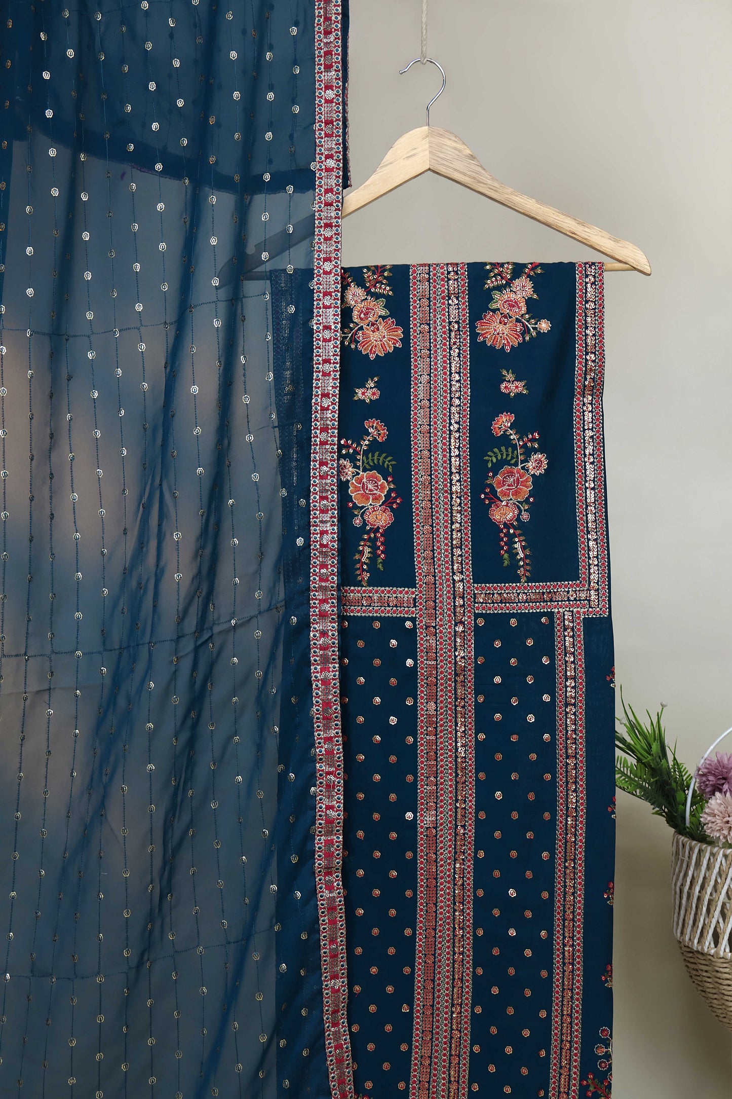 Luxury Lawn Embroidered Suit ELHA56